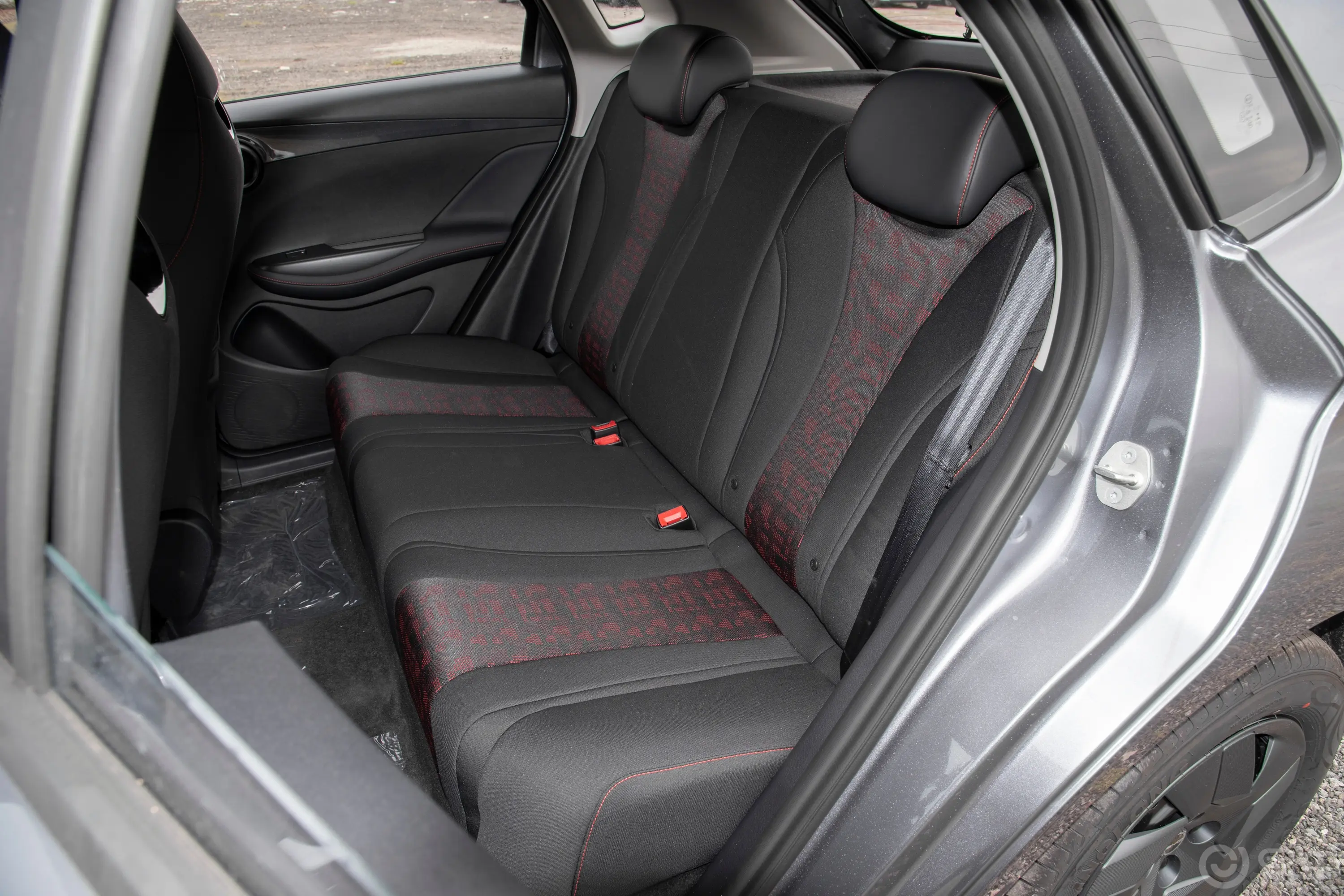 比亚迪e2荣耀版 405km 舒适型后排座椅