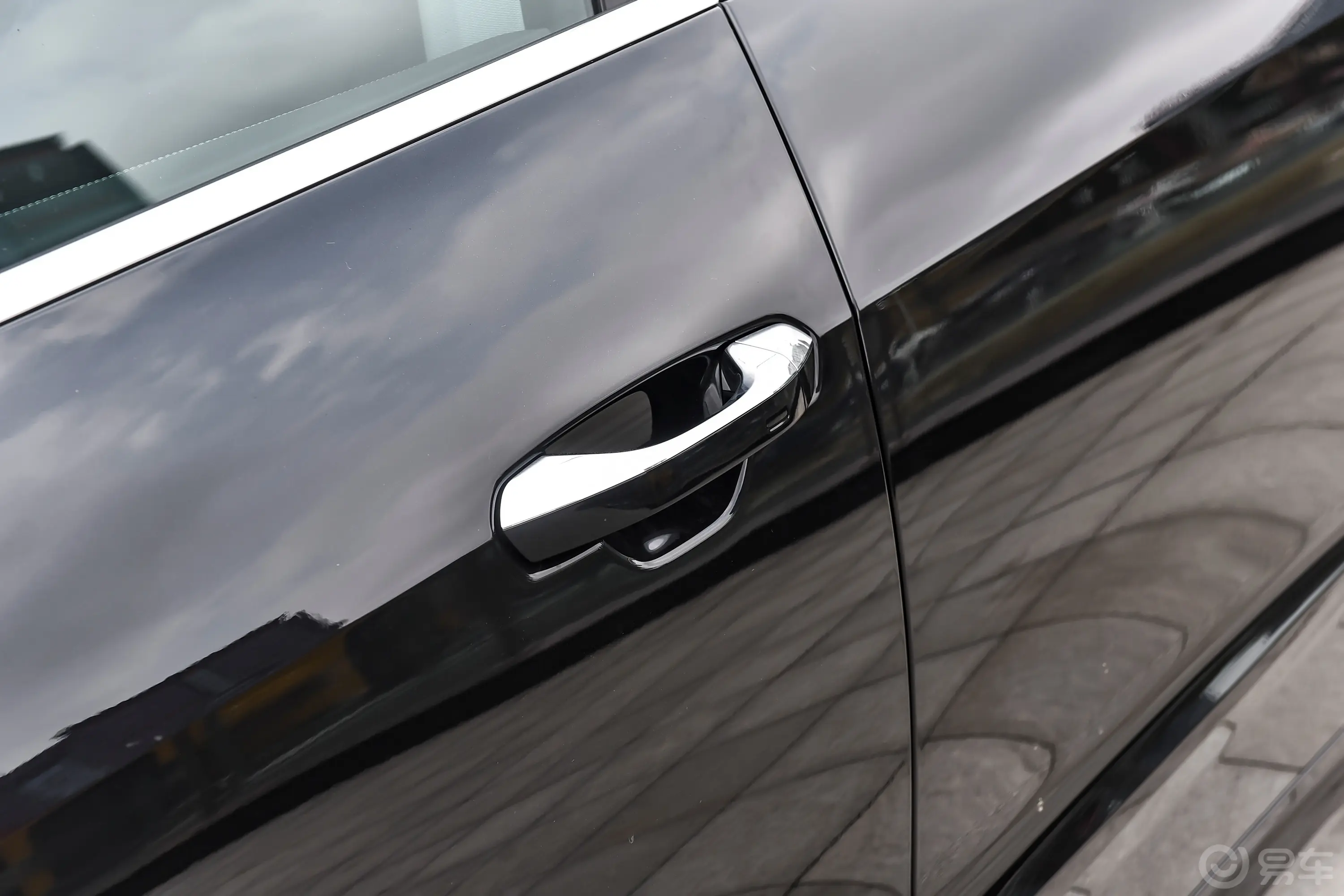 奥迪A7L45 TFSI 豪华型驾驶员侧前门把手