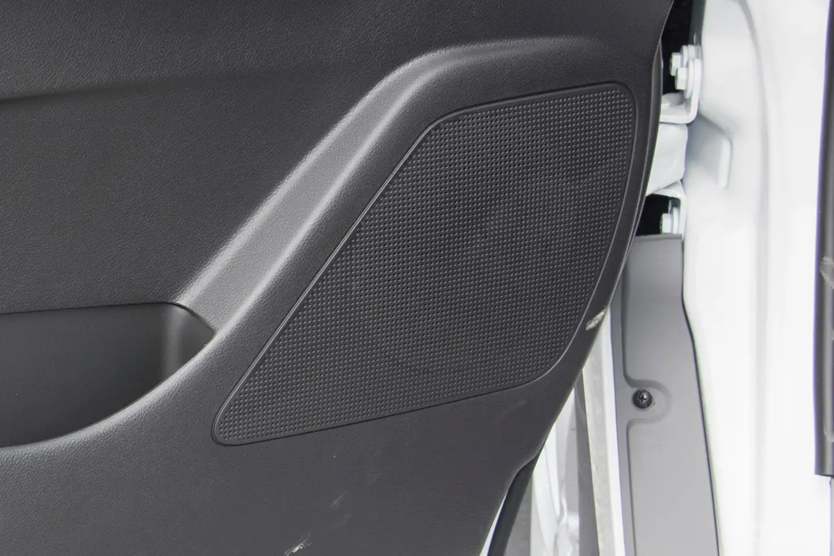 菱智M5 EV客运版 460km 标准型 7座音响和品牌