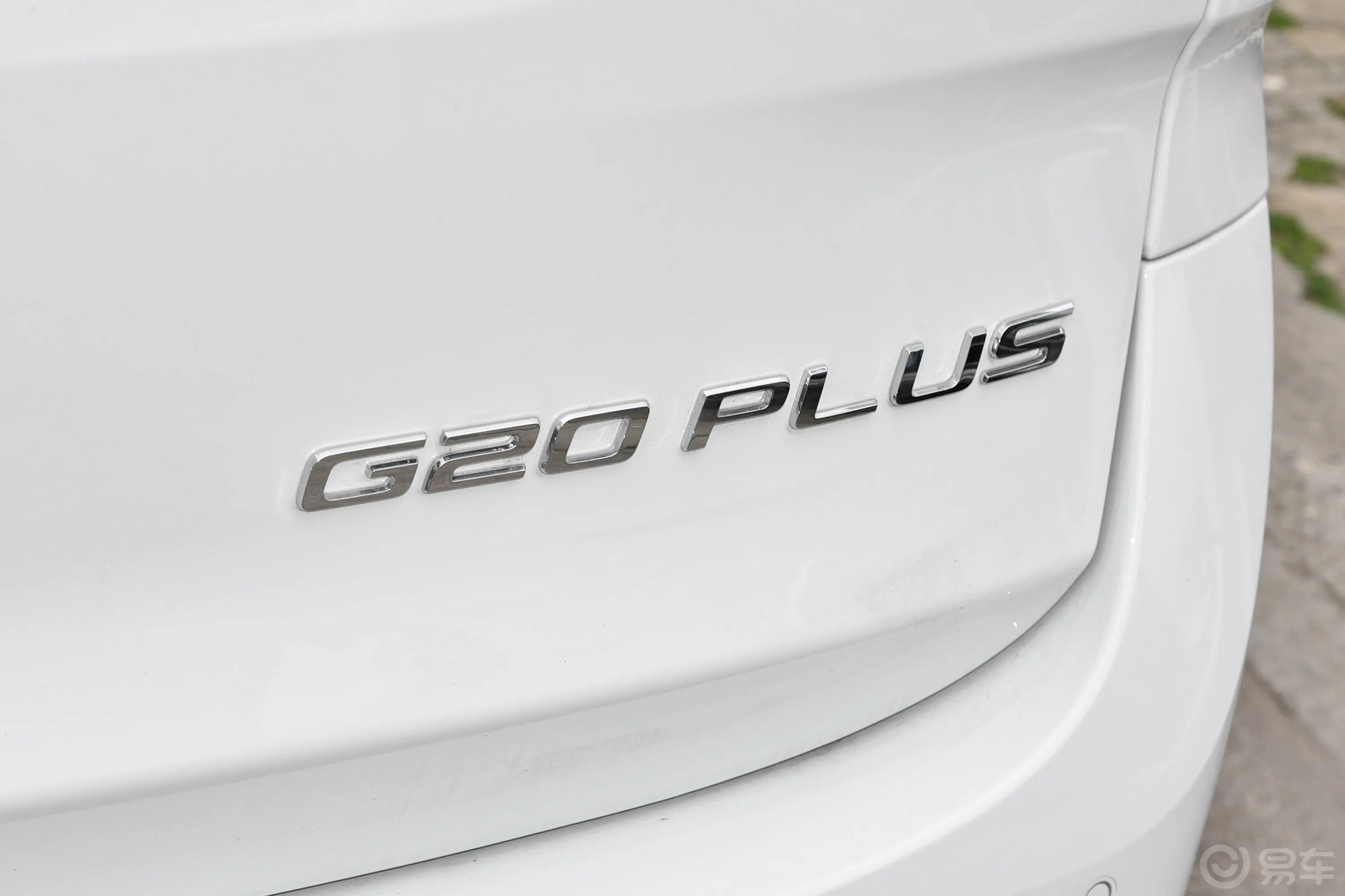 大通G20改款 PLUS 2.0T 自动豪华版 7座 柴油外观细节