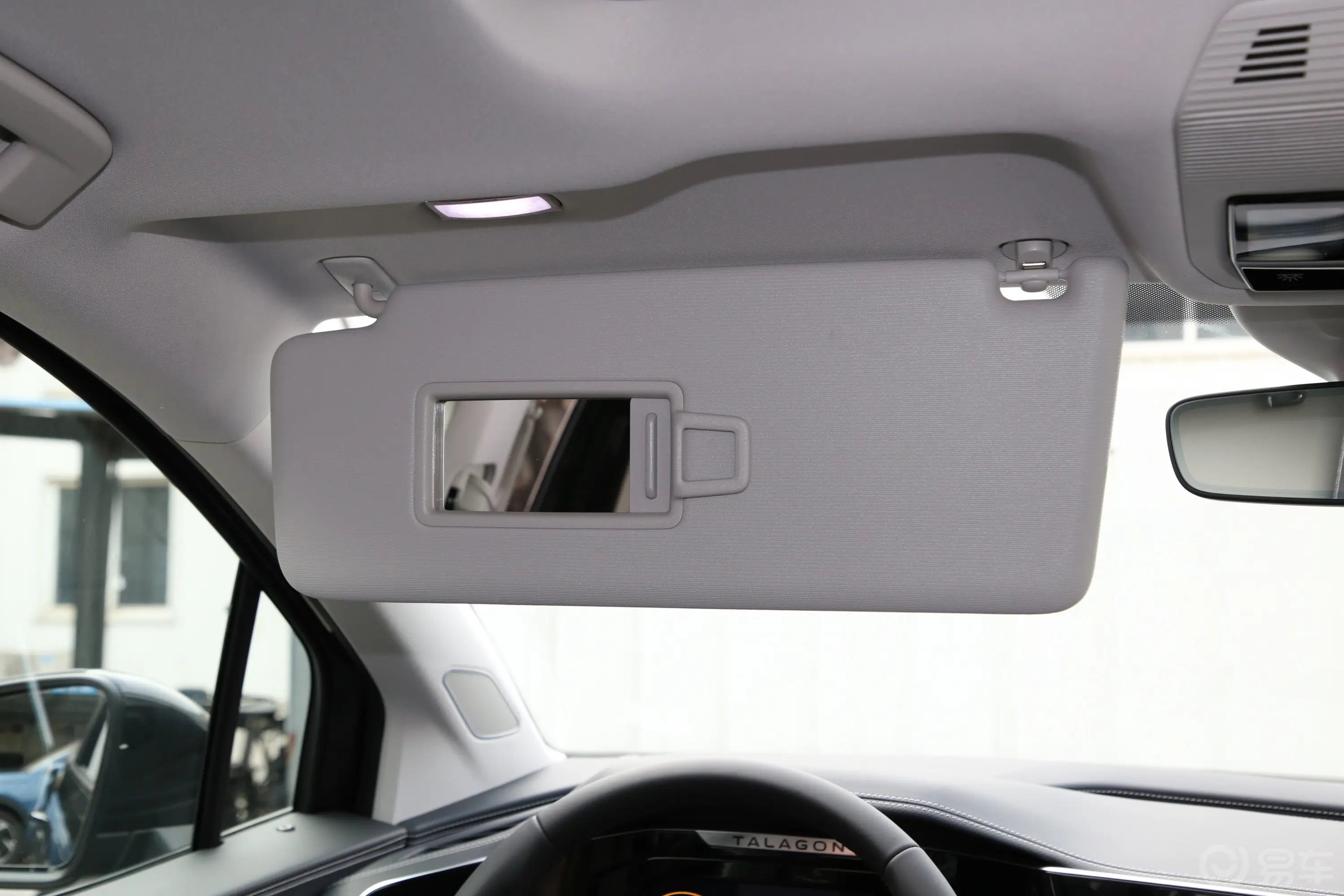 揽境改款 380TSI 四驱豪华佳境版Pro 7座驾驶位遮阳板