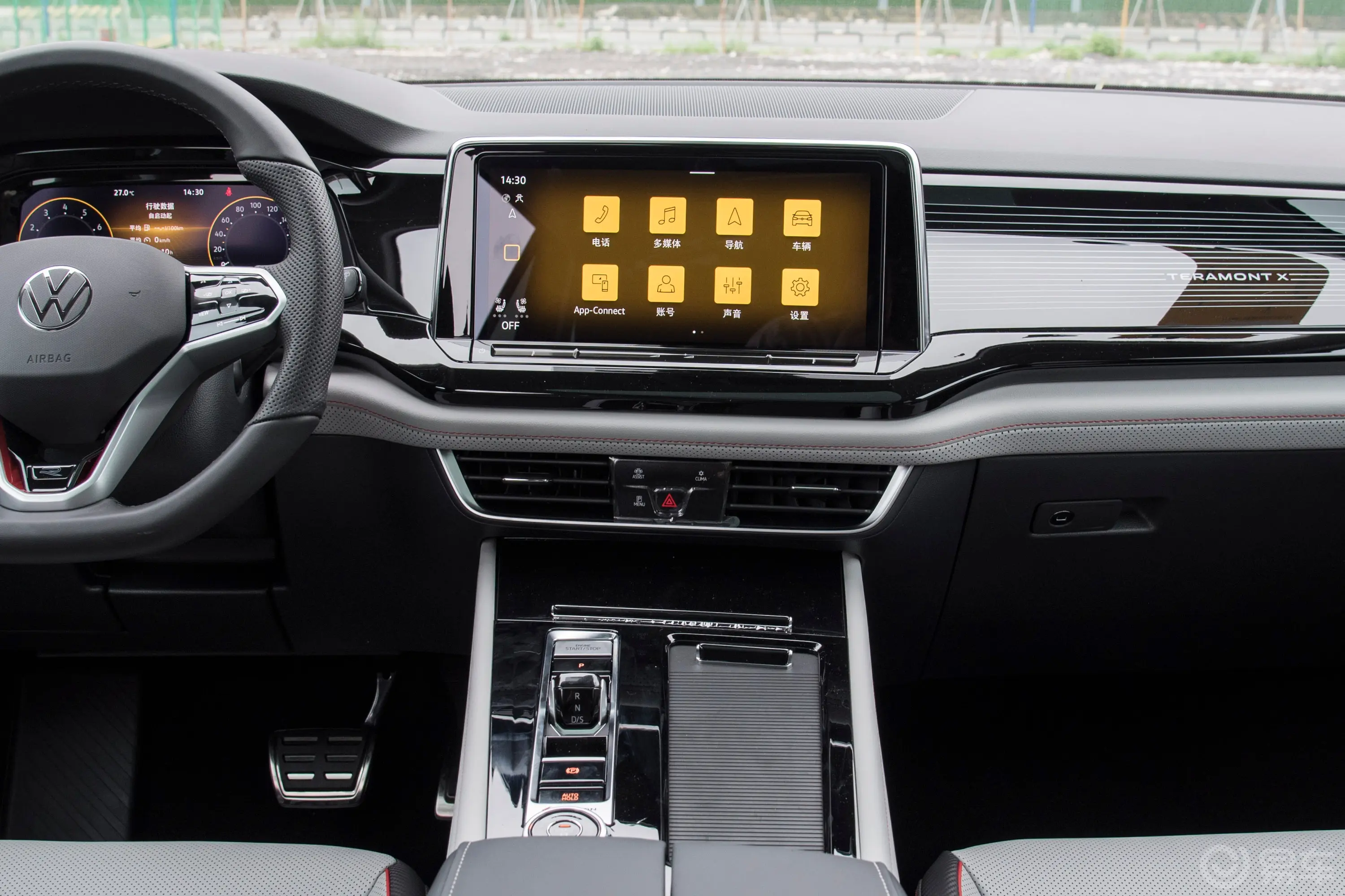 途昂途昂X 出众款 380TSI 四驱龙祥版中控台整体