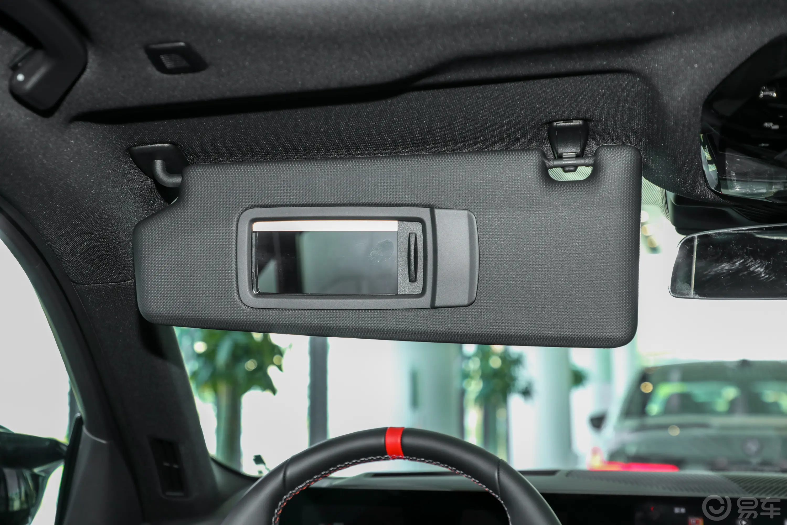 宝马i5(进口)xDrive M60驾驶位遮阳板