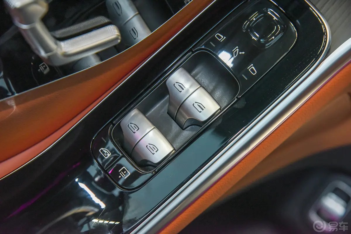 奔驰S级改款 S 400 L 商务型车窗调节整体