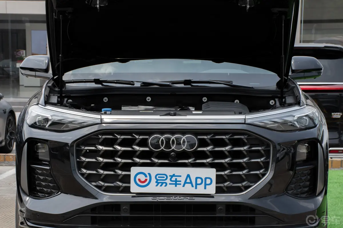 奥迪Q645 TFSI quattro 齐云型 飞骑套装 7座发动机舱整体