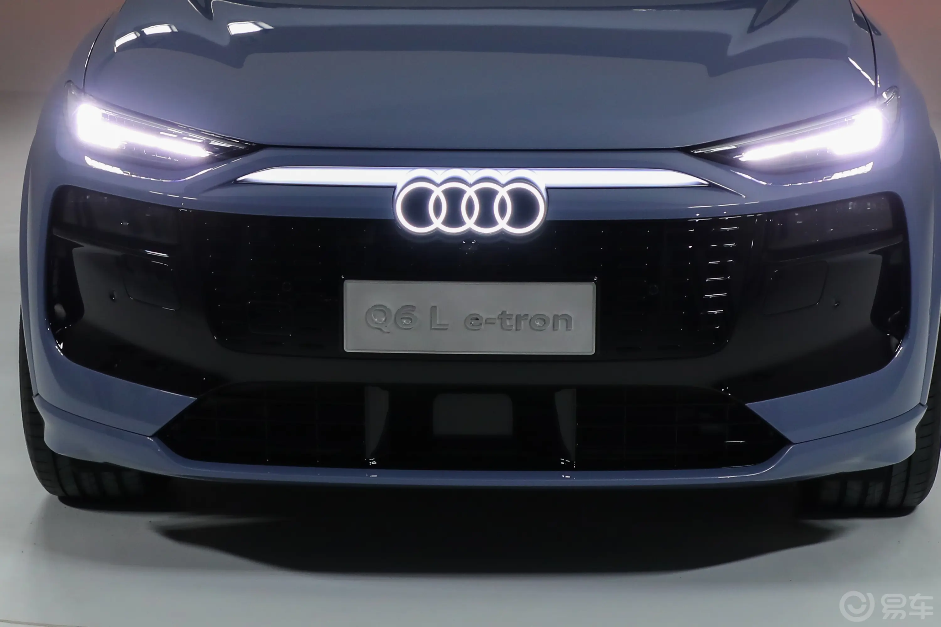 奥迪Q6L e-tron752km 后驱版外观细节
