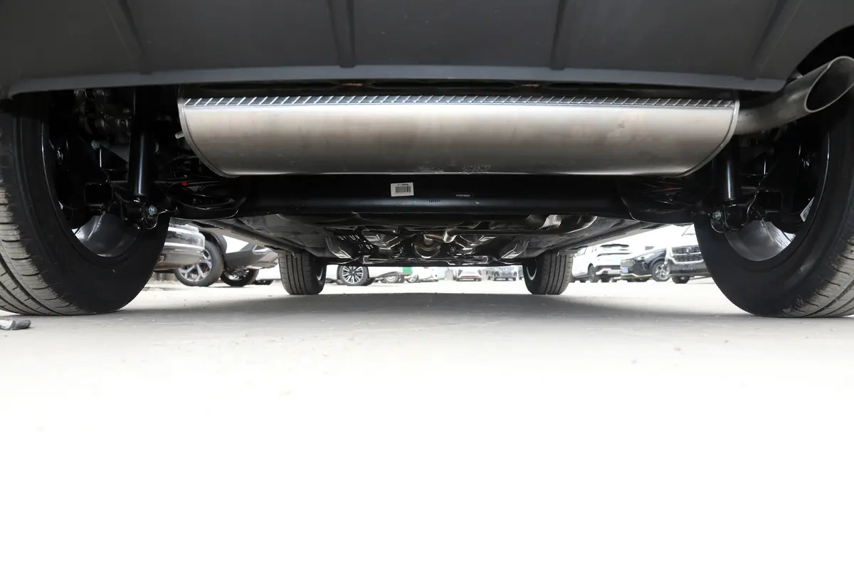 睿蓝X3 PRO1.5L CVT小飒后悬架整体