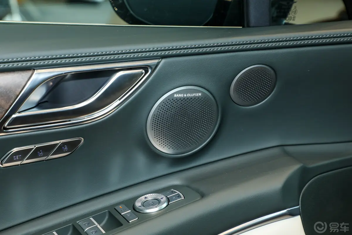 捷尼赛思GV802.5T 旗舰版 5座音响和品牌