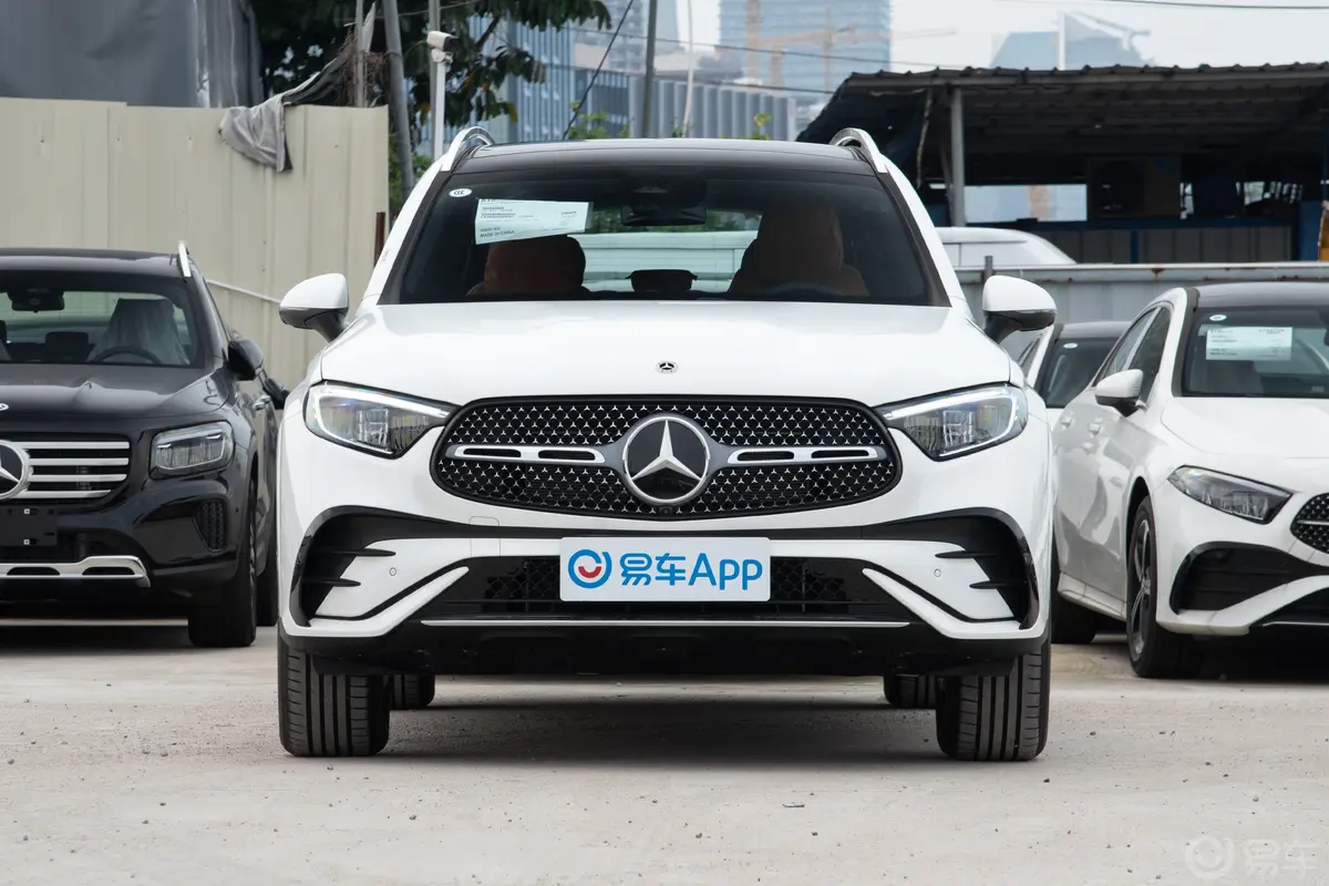 奔驰GLC改款 GLC 300 L 4MATIC 动感型 7座正前水平