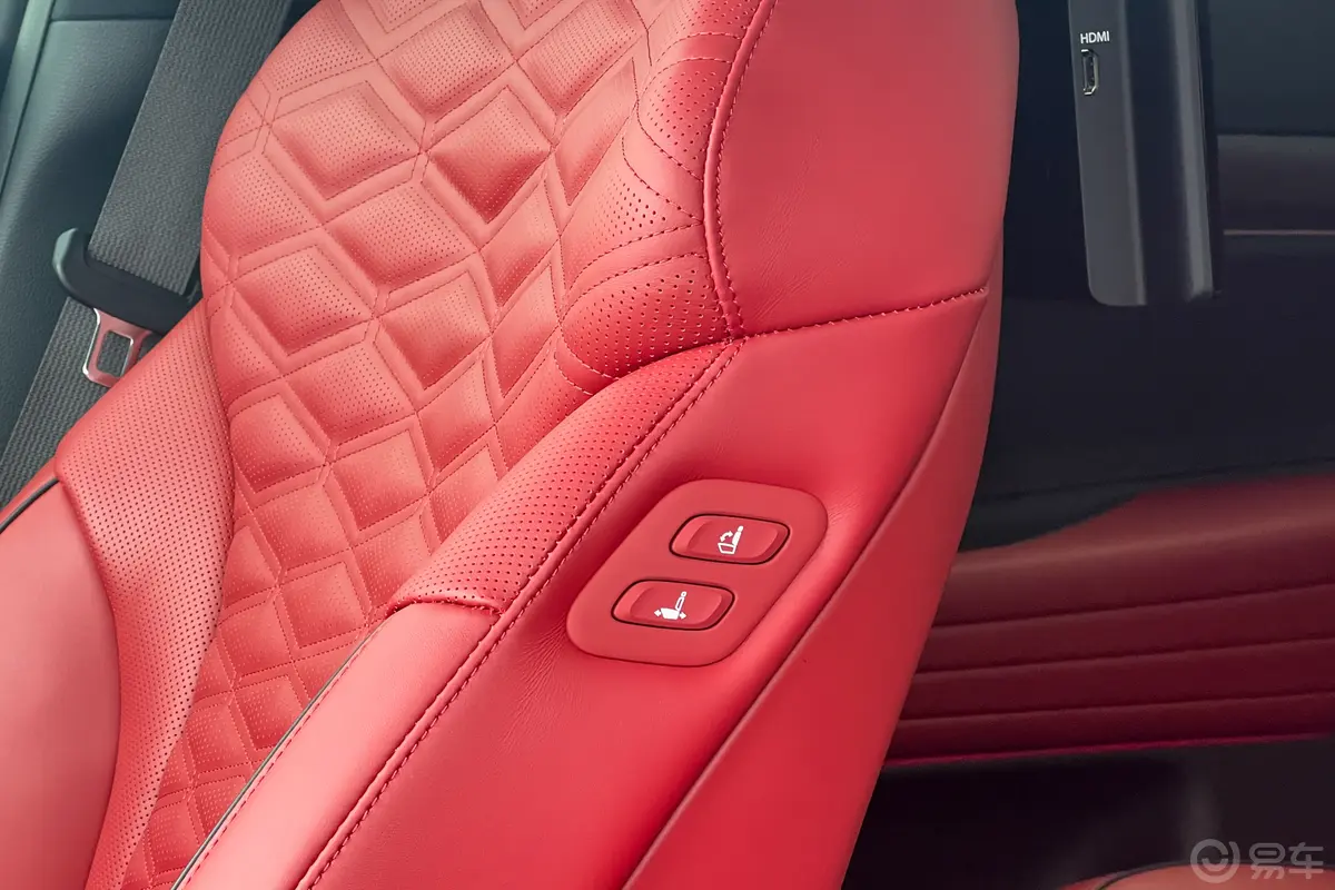 捷尼赛思G802.5T 四驱旗舰版内饰