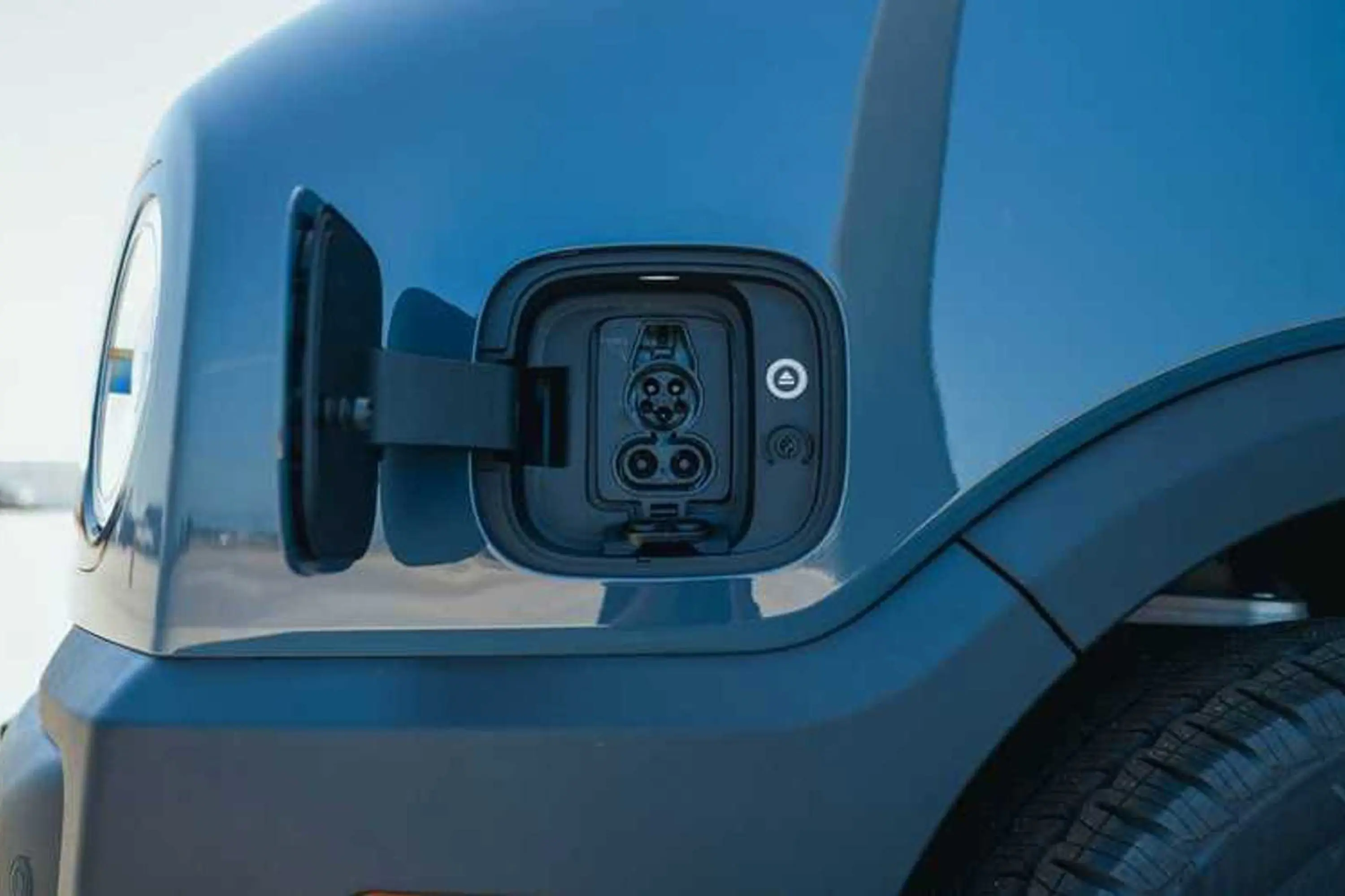 Rivian EDV
