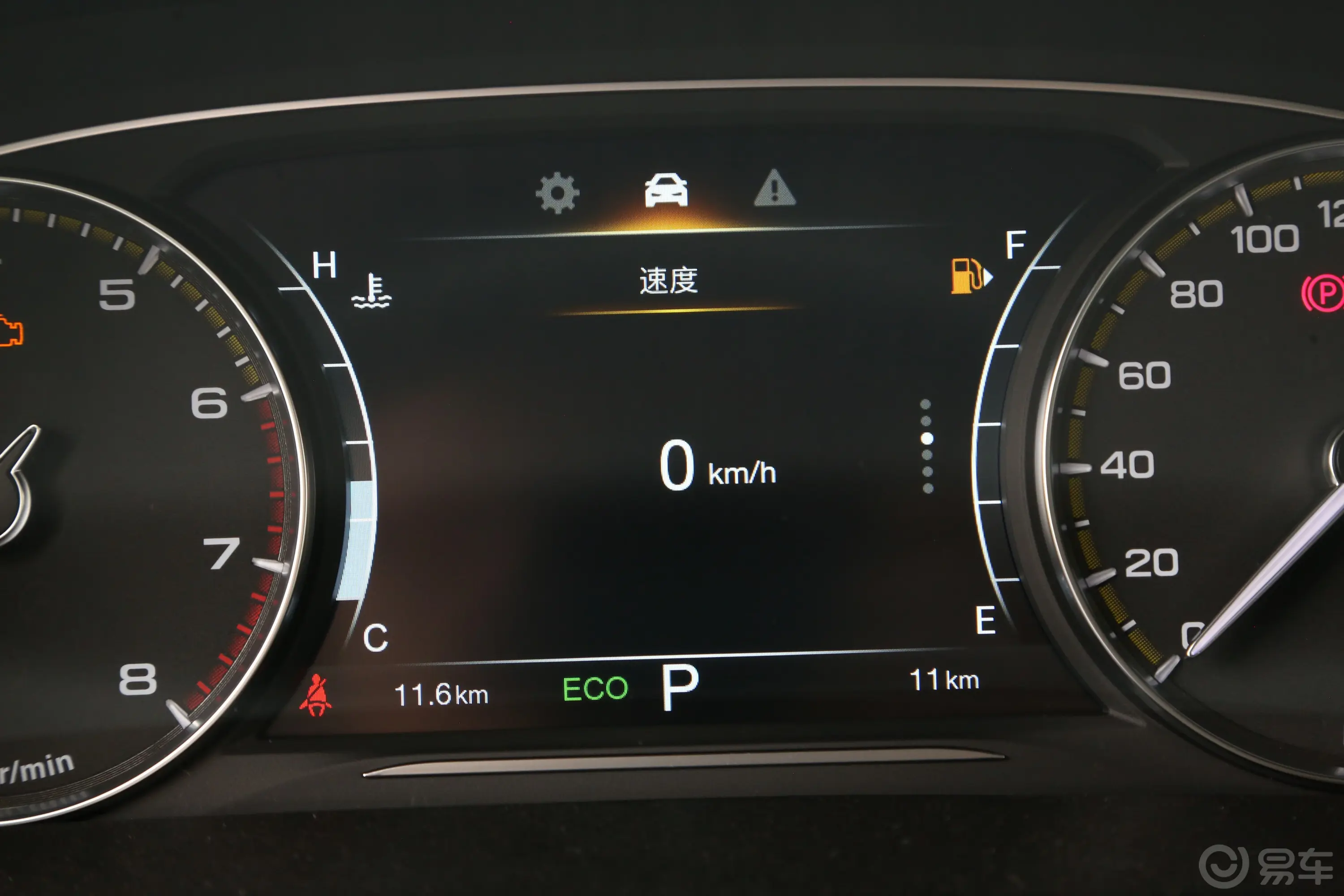 传祺M8领秀系列 390T 豪华版 7座主驾驶位