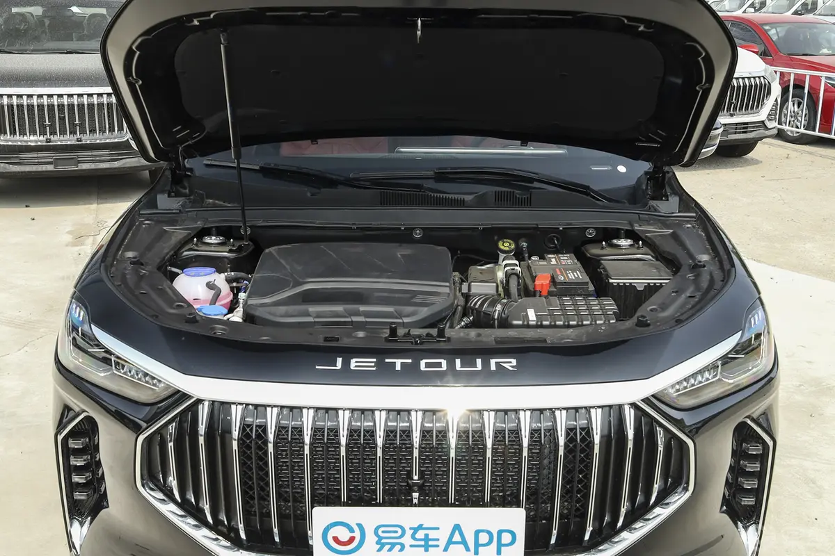 捷途X70 PLUS冠军版 1.6T 双离合冠军ULTRA版 7座发动机舱整体