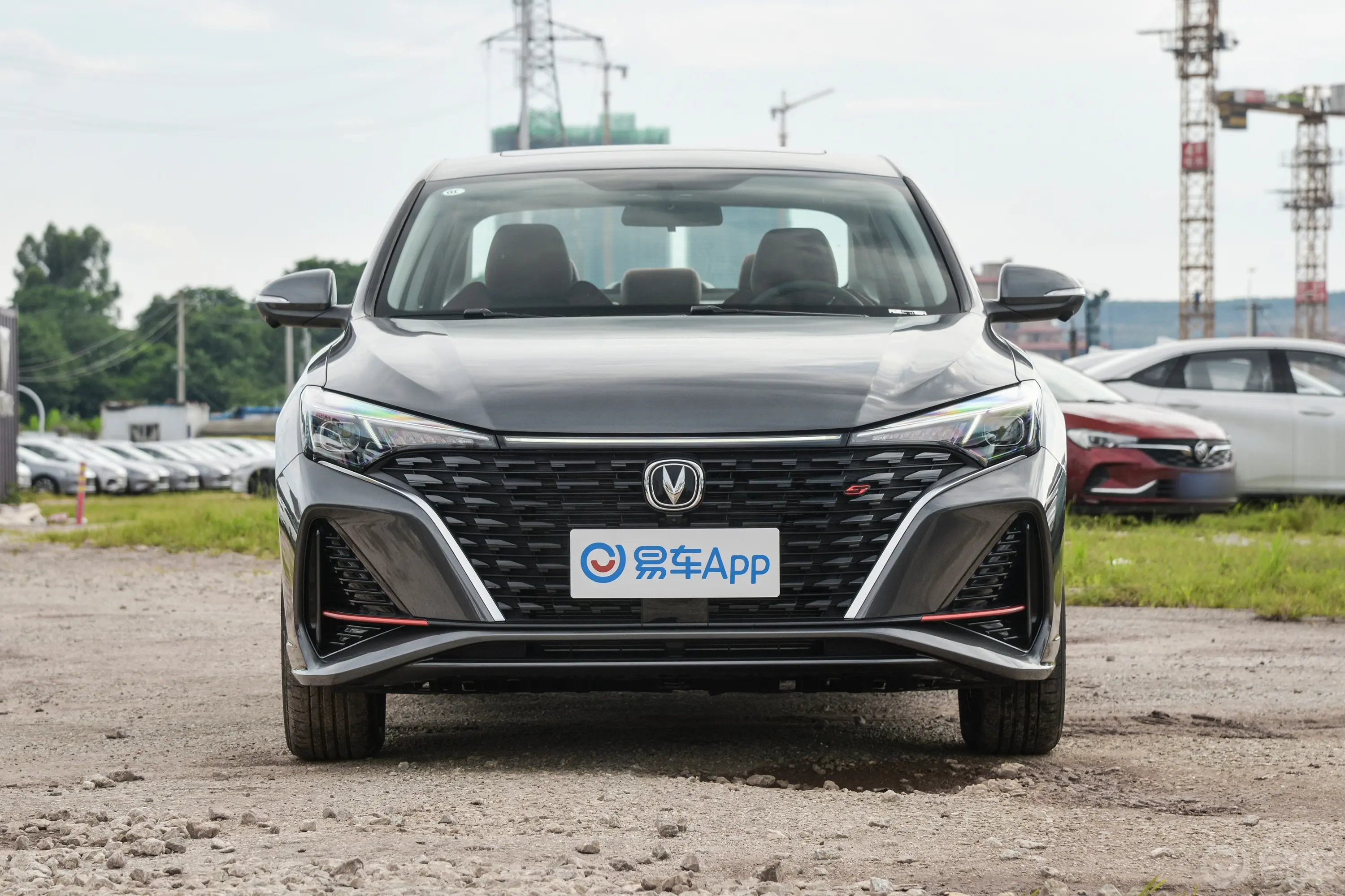 【逸动PLUS 1.4T 高能版正前水平图片-汽车图片大全】-易车