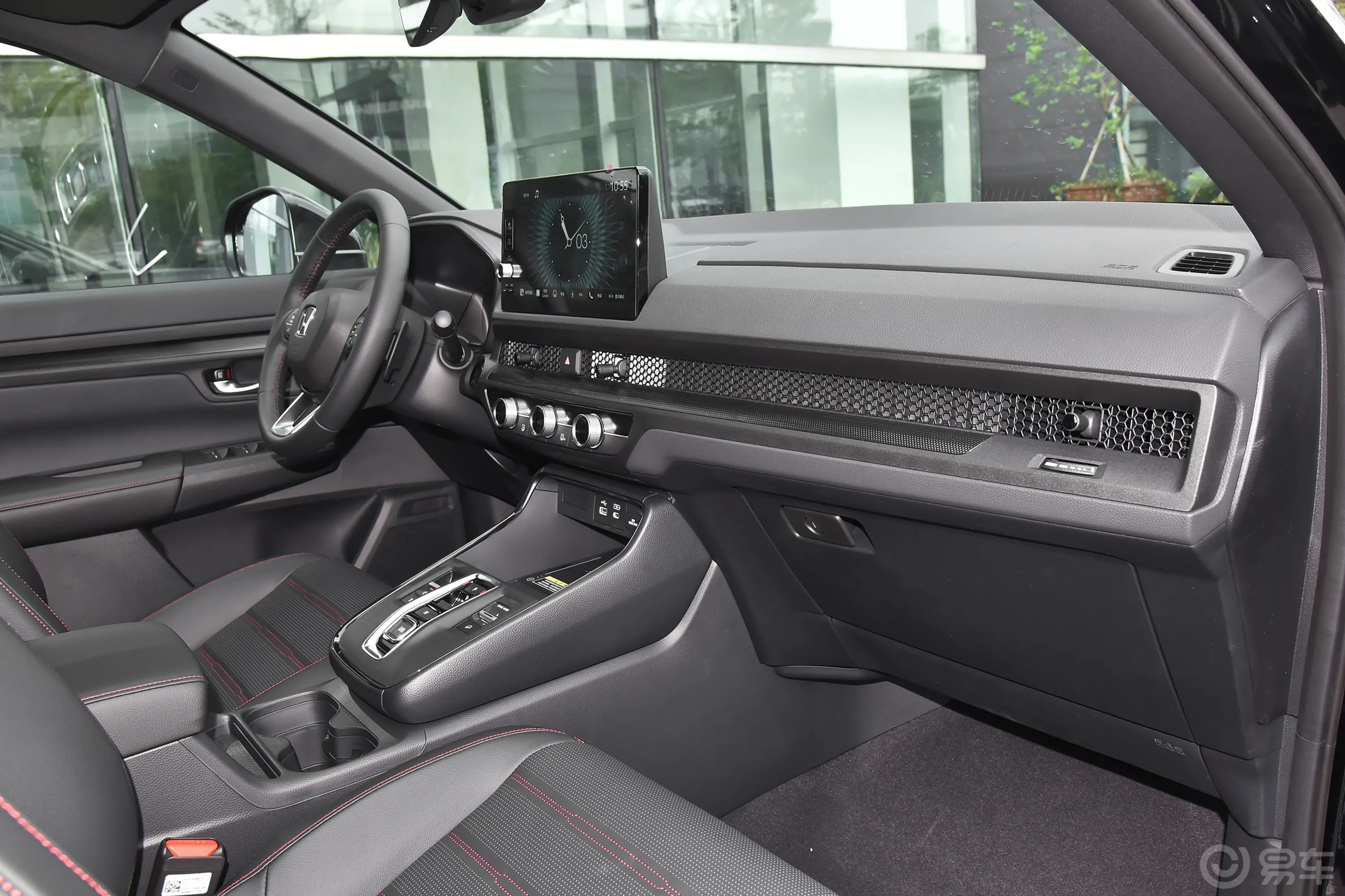 本田CR-V混动 2.0L 两驱智逸版内饰全景副驾驶员方向