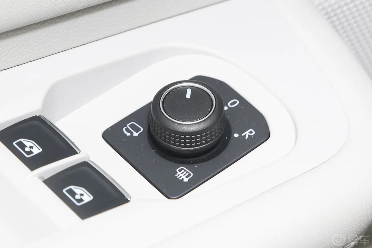 揽巡众享款 380TSI 四驱R-Line巡游版车窗调节整体