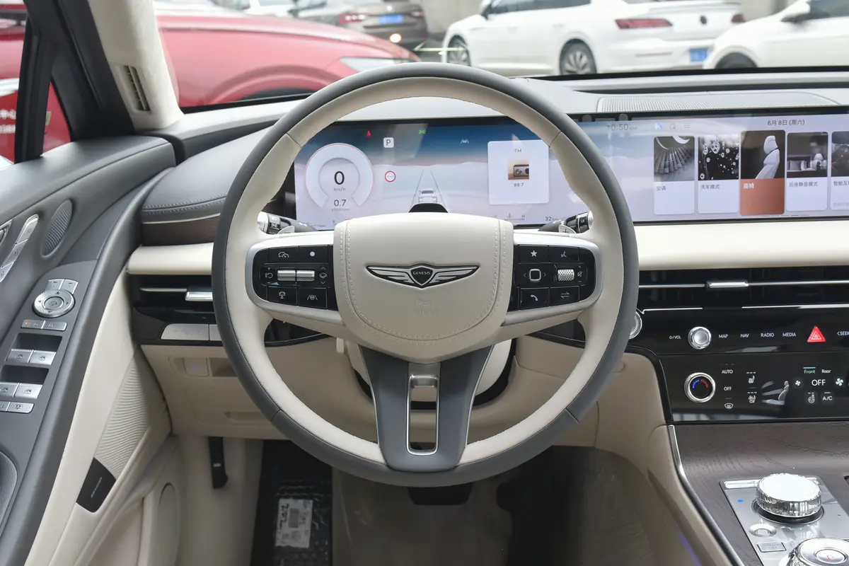 捷尼赛思G802.5T 两驱旗舰版方向盘