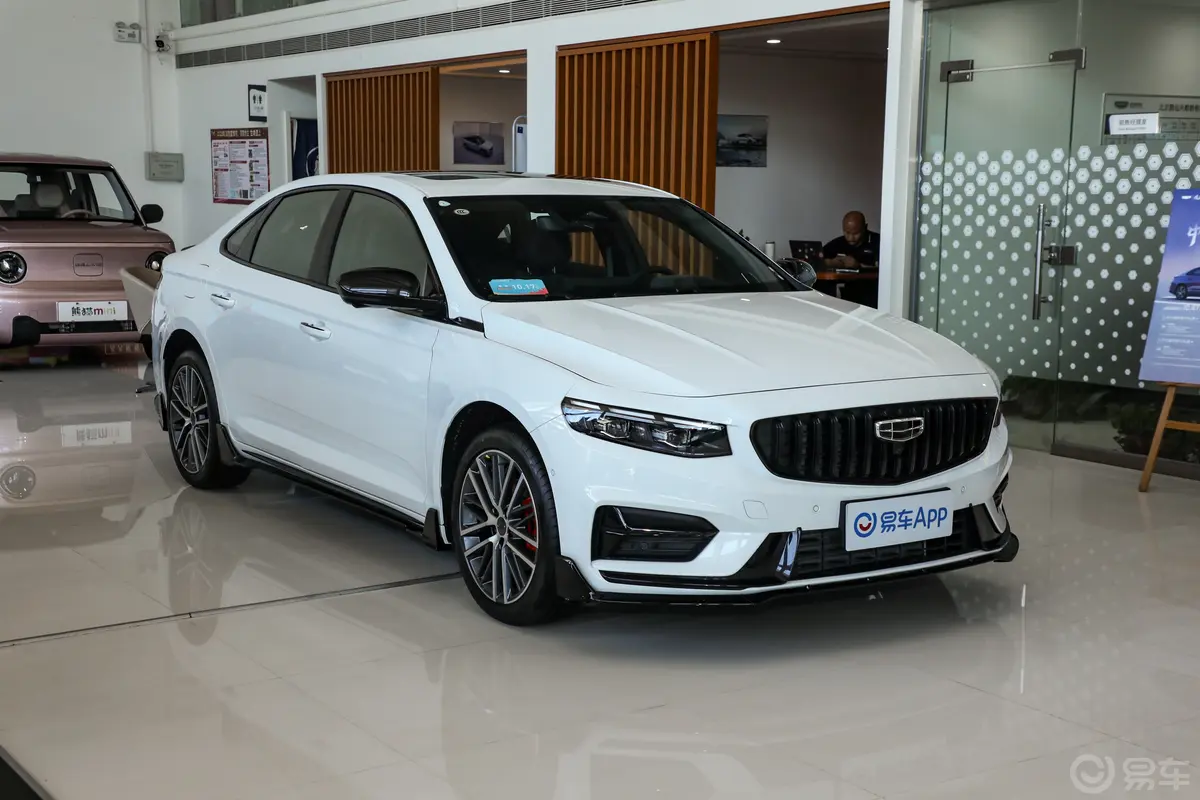 星瑞2.0T 霄汉版侧前45度车头向右水平