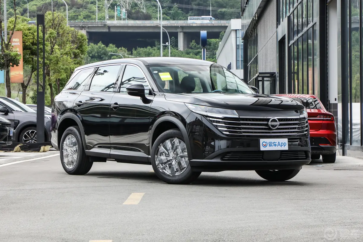 PATHFINDER 探陆2.0T 两驱智悦版 6座侧前45度车头向右水平