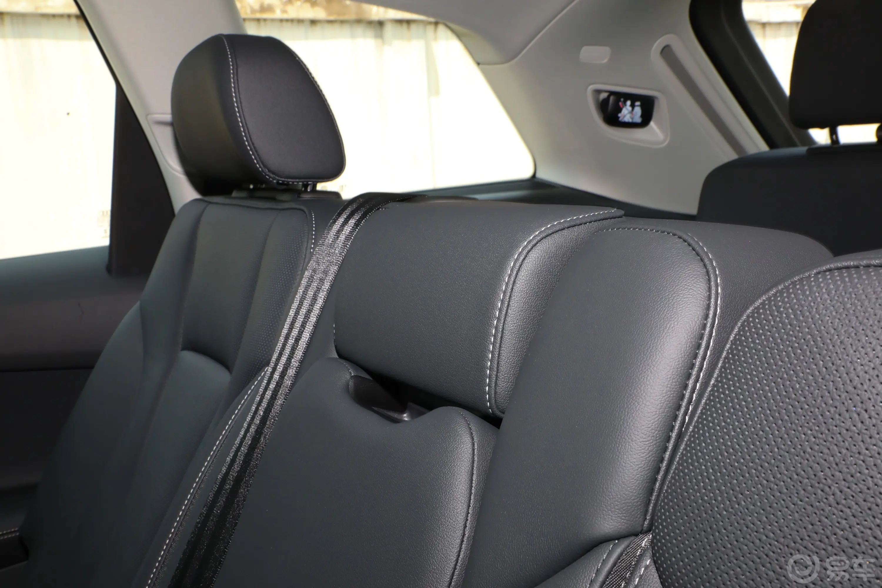 奥迪Q745 TFSI quattro S line运动型 7座后排空间