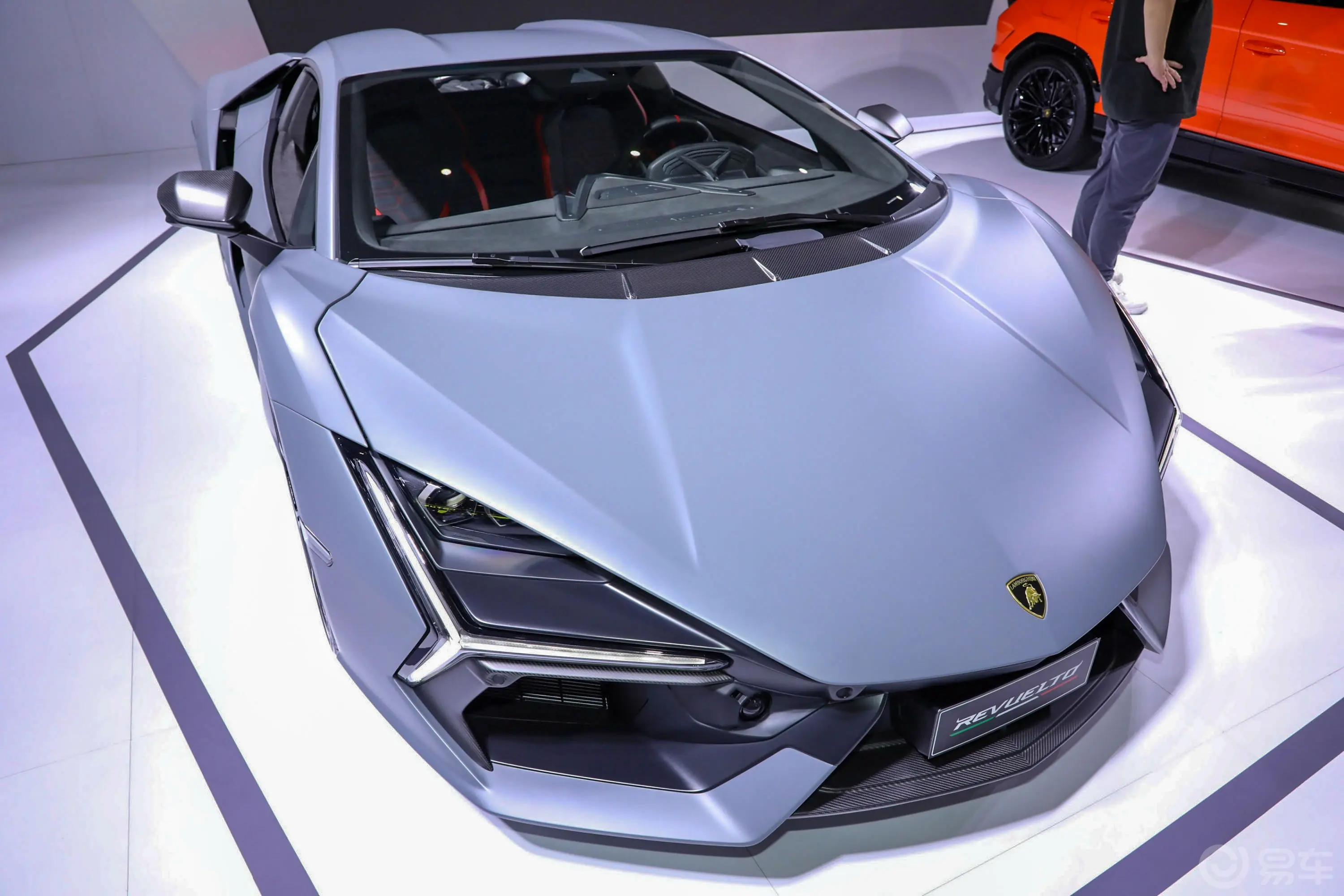 Revuelto6.5L 标准版外观