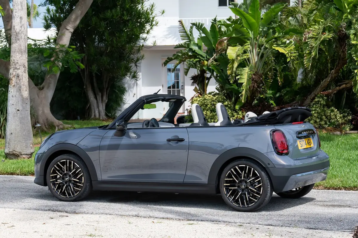 MINI CABRIO