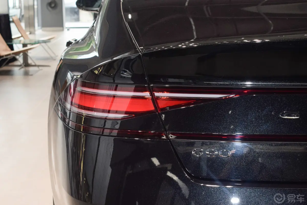 捷尼赛思G903.5T 两驱豪华版 5座外观灯组