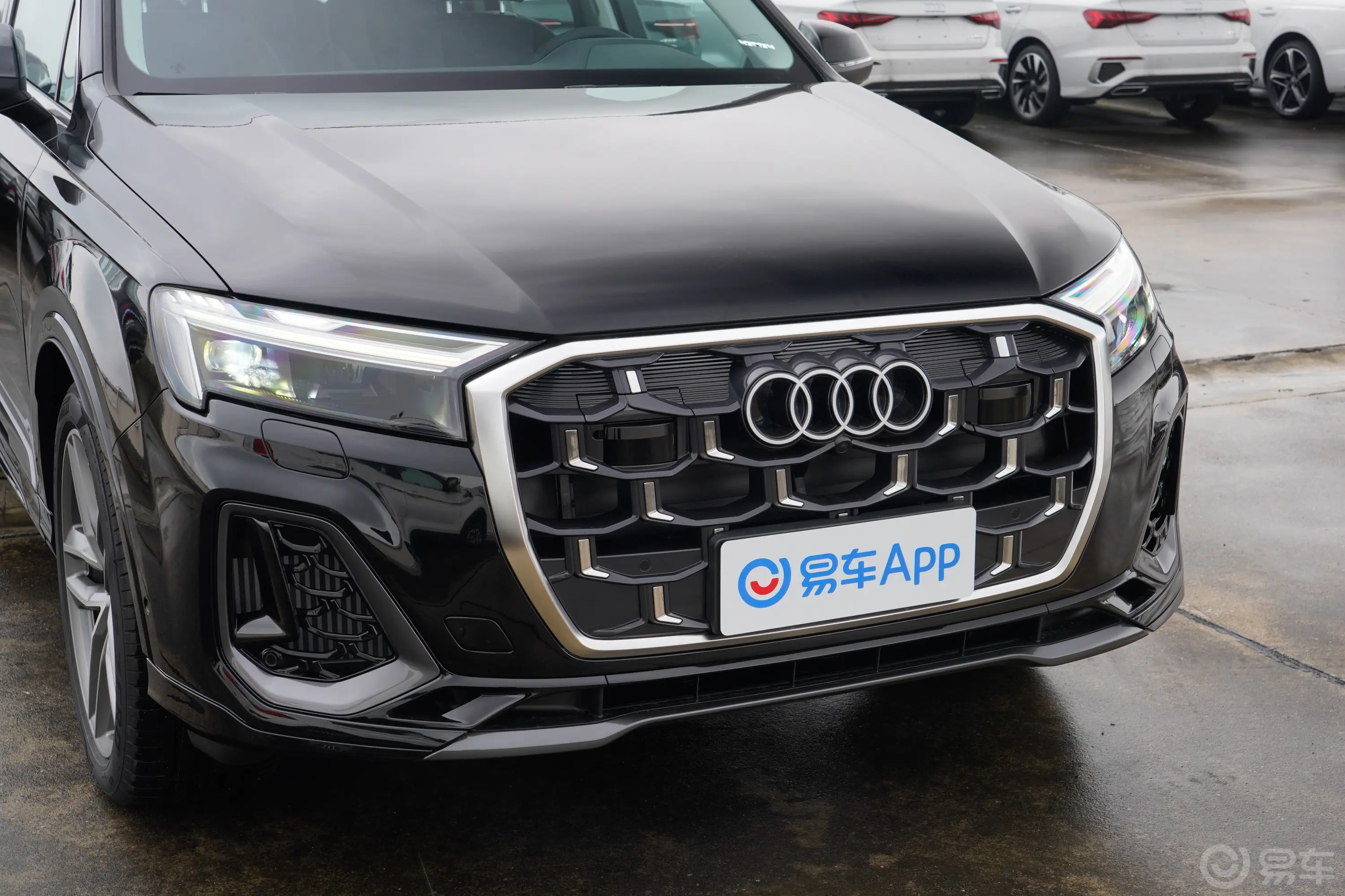 奥迪Q755 TFSI quattro S line运动型 7座外观灯组