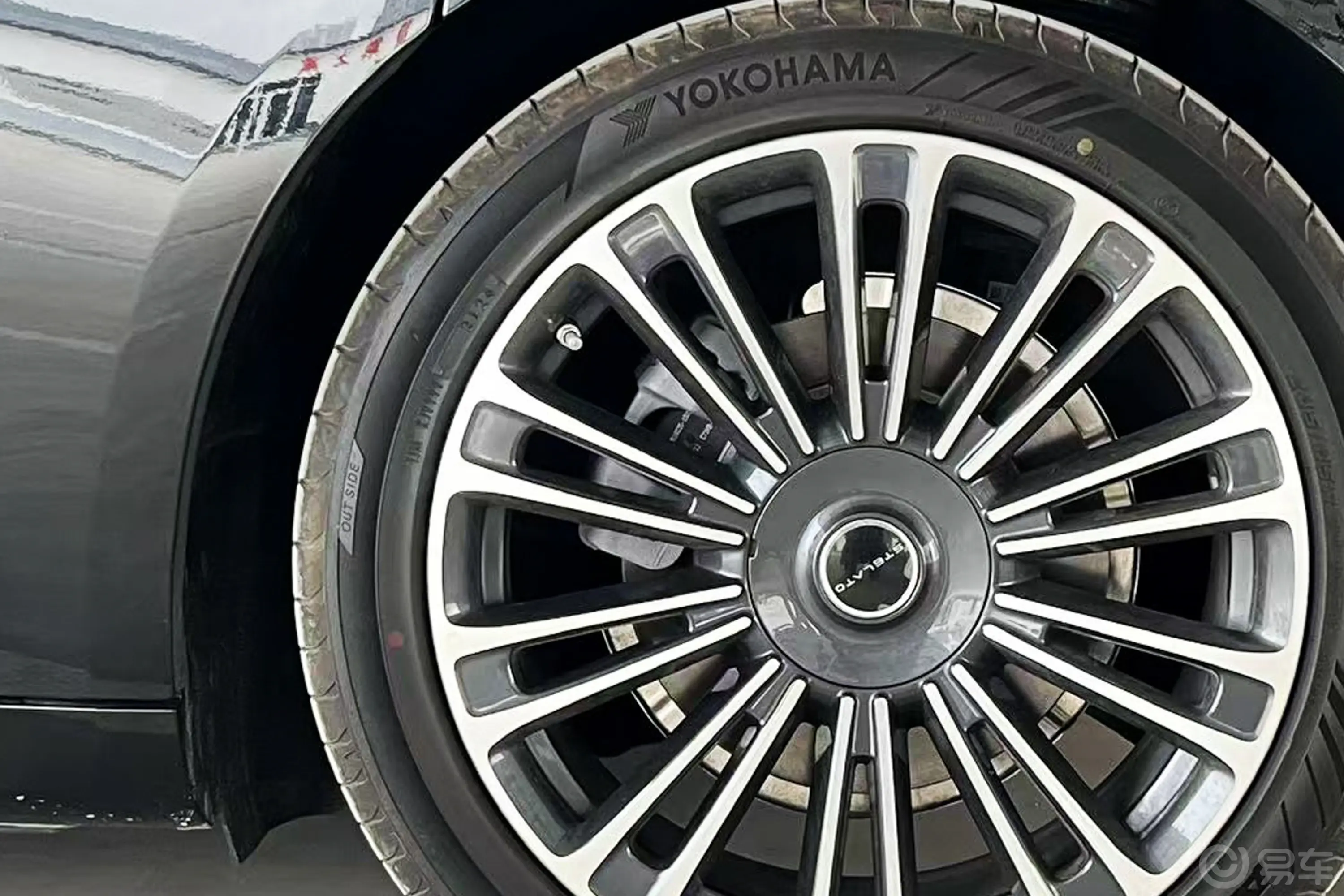 享界S9纯电动 816km 后驱Max后刹车卡钳