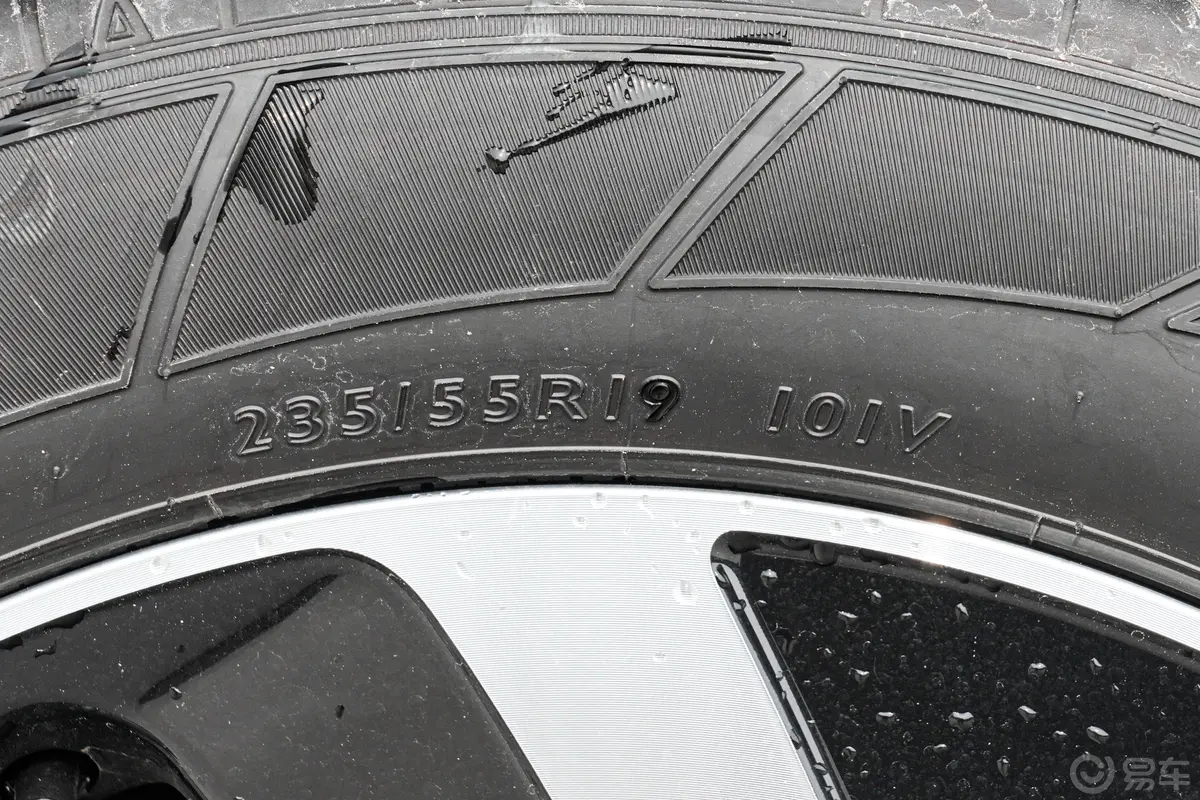 威然380TSI 尊驰版后轮胎尺寸