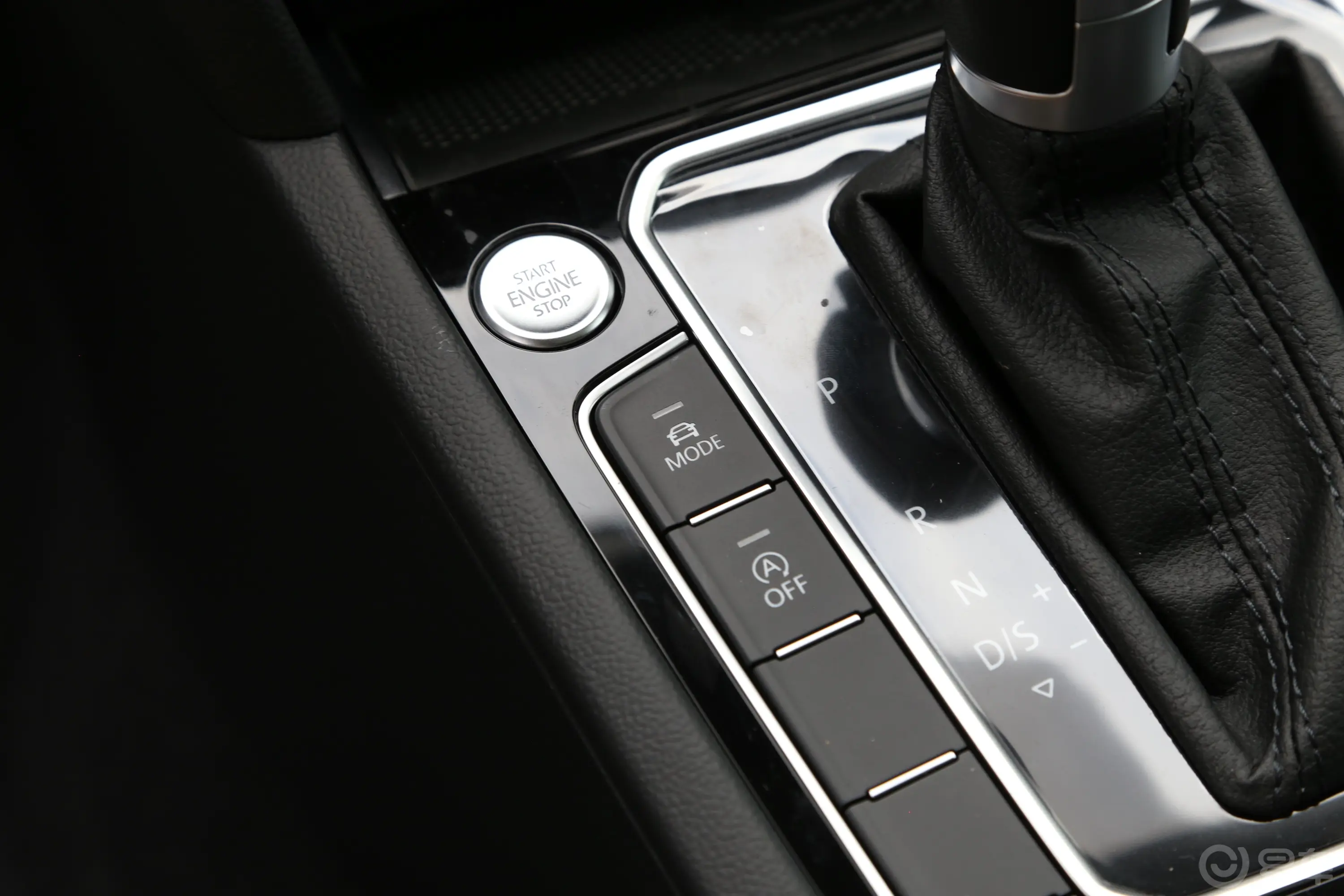一汽-大众CC众享款 380TSI 耀目版中控