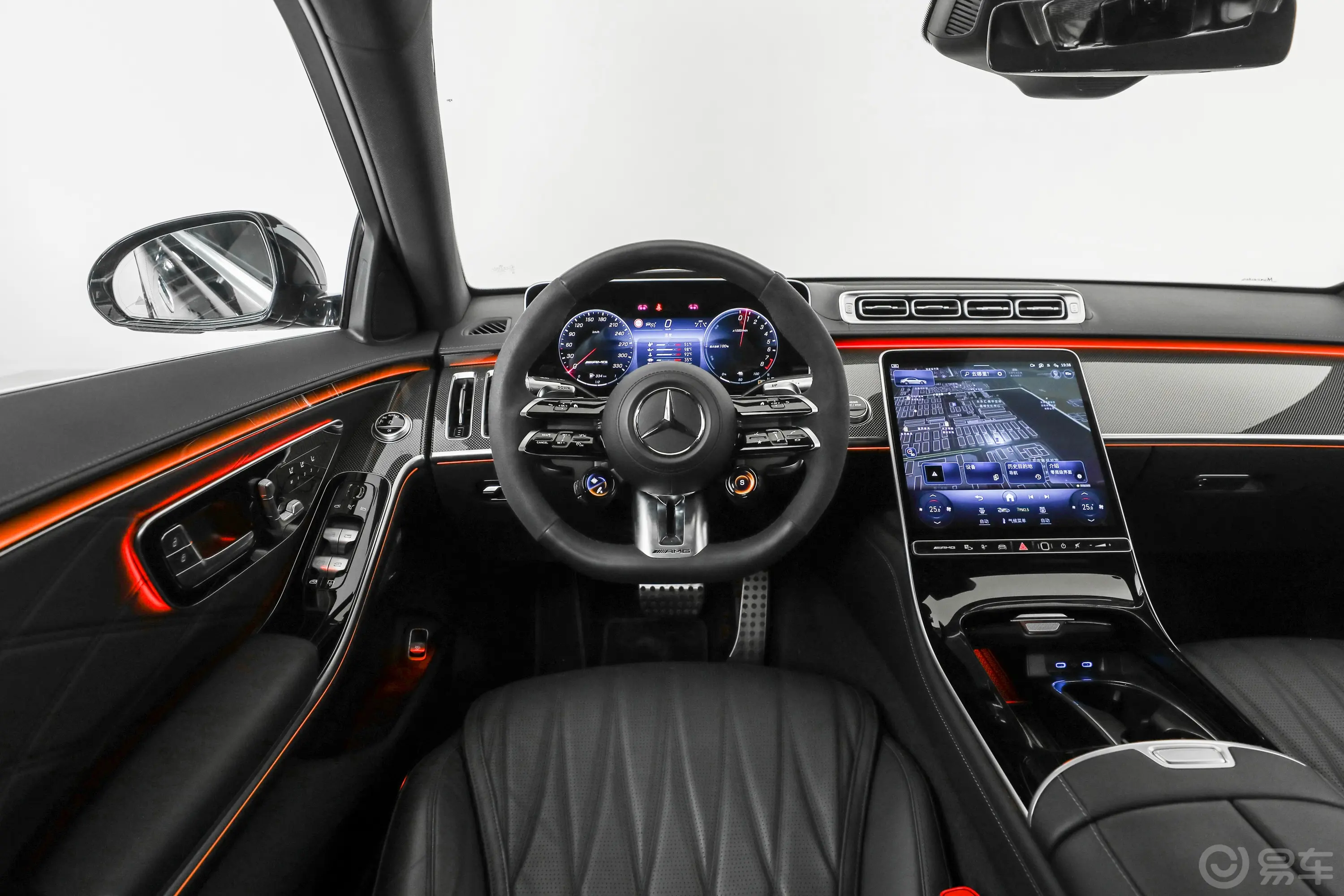 奔驰S级 AMG新能源AMG S 63 L E PERFORMANCE驾驶位区域