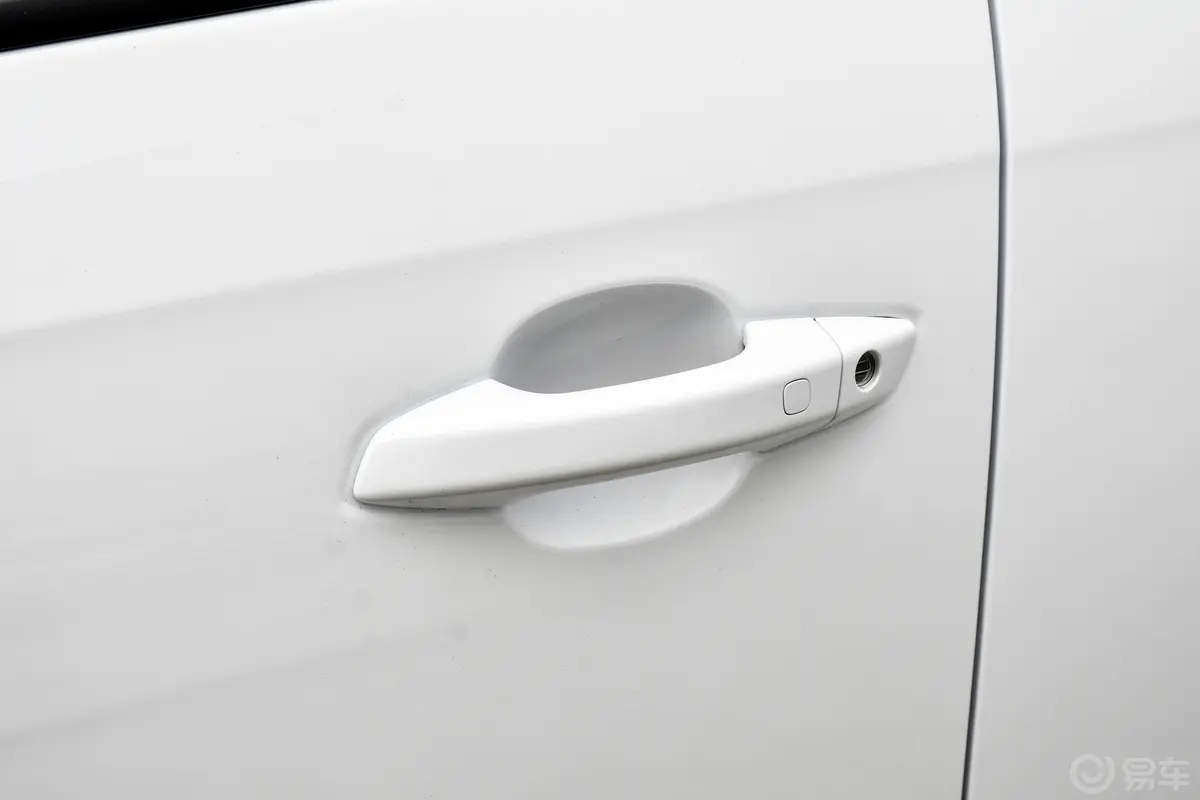 海豹05DM-i智驾版 1.5L 55km 豪华型驾驶员侧前门把手