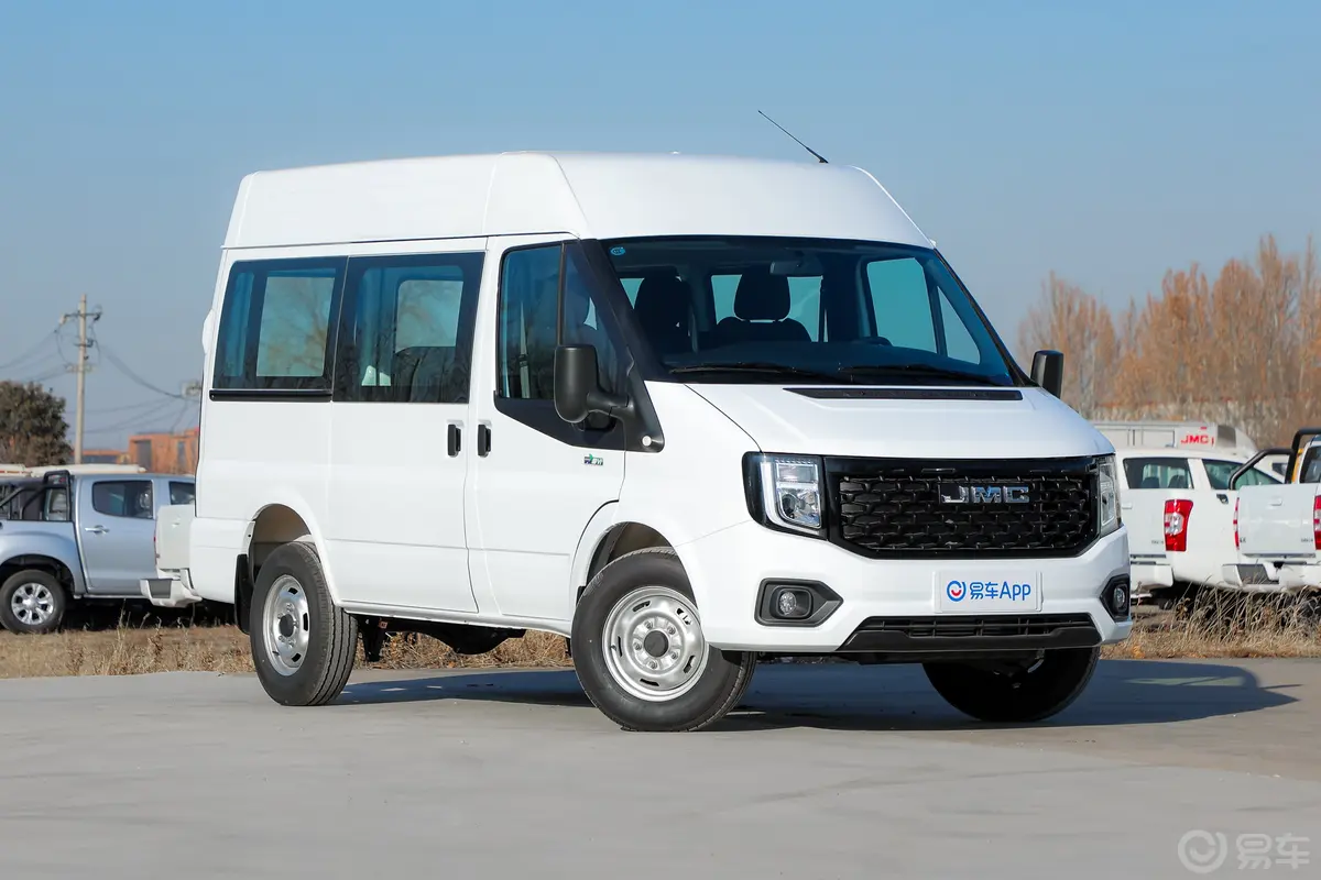 【江铃福顺2.0T 手动短轴中顶商运型多功能乘用车 6座 柴油侧前45度车头向右水平图片-汽车图片大全】-易车