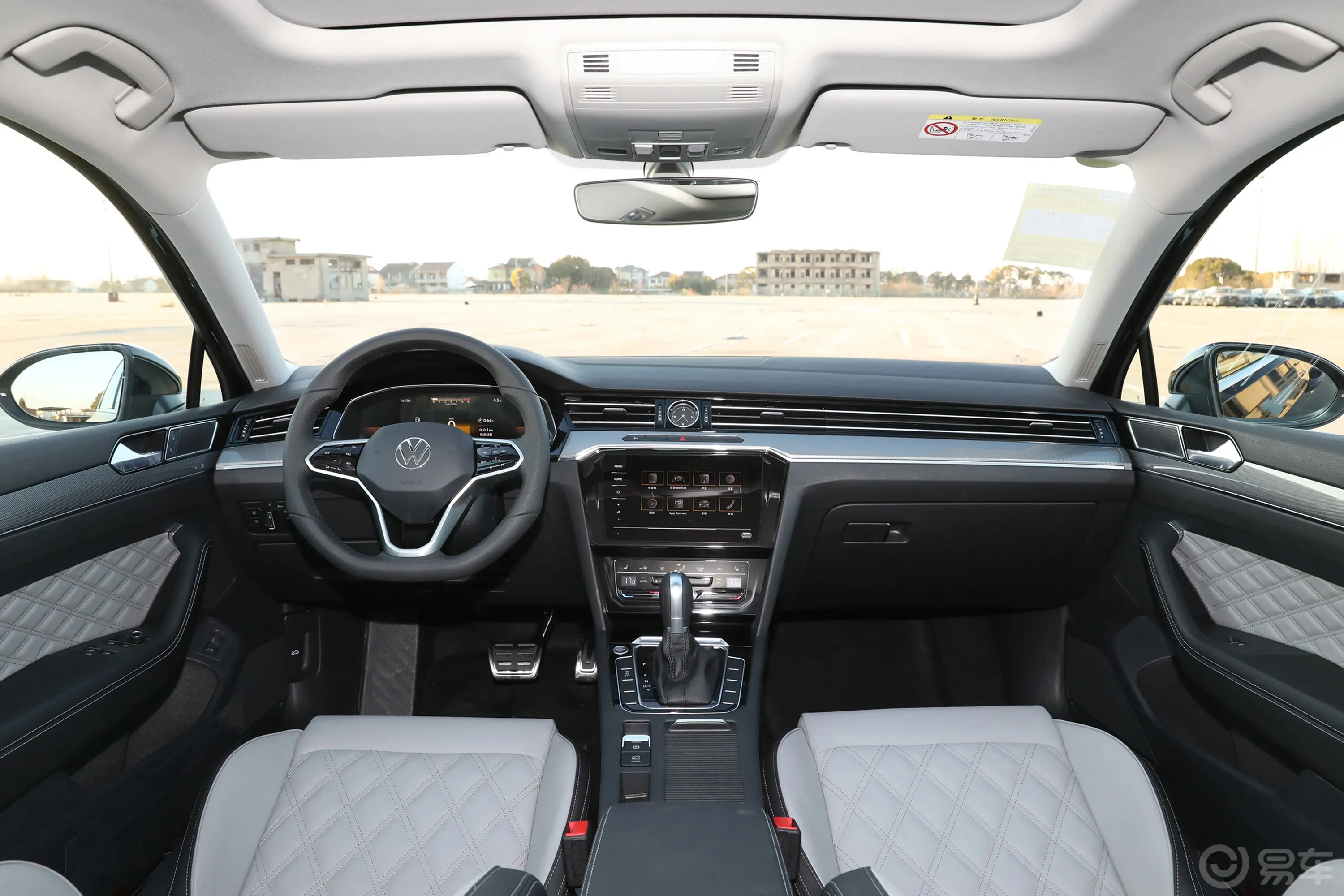 迈腾众享版 280TSI 豪华型内饰全景正拍