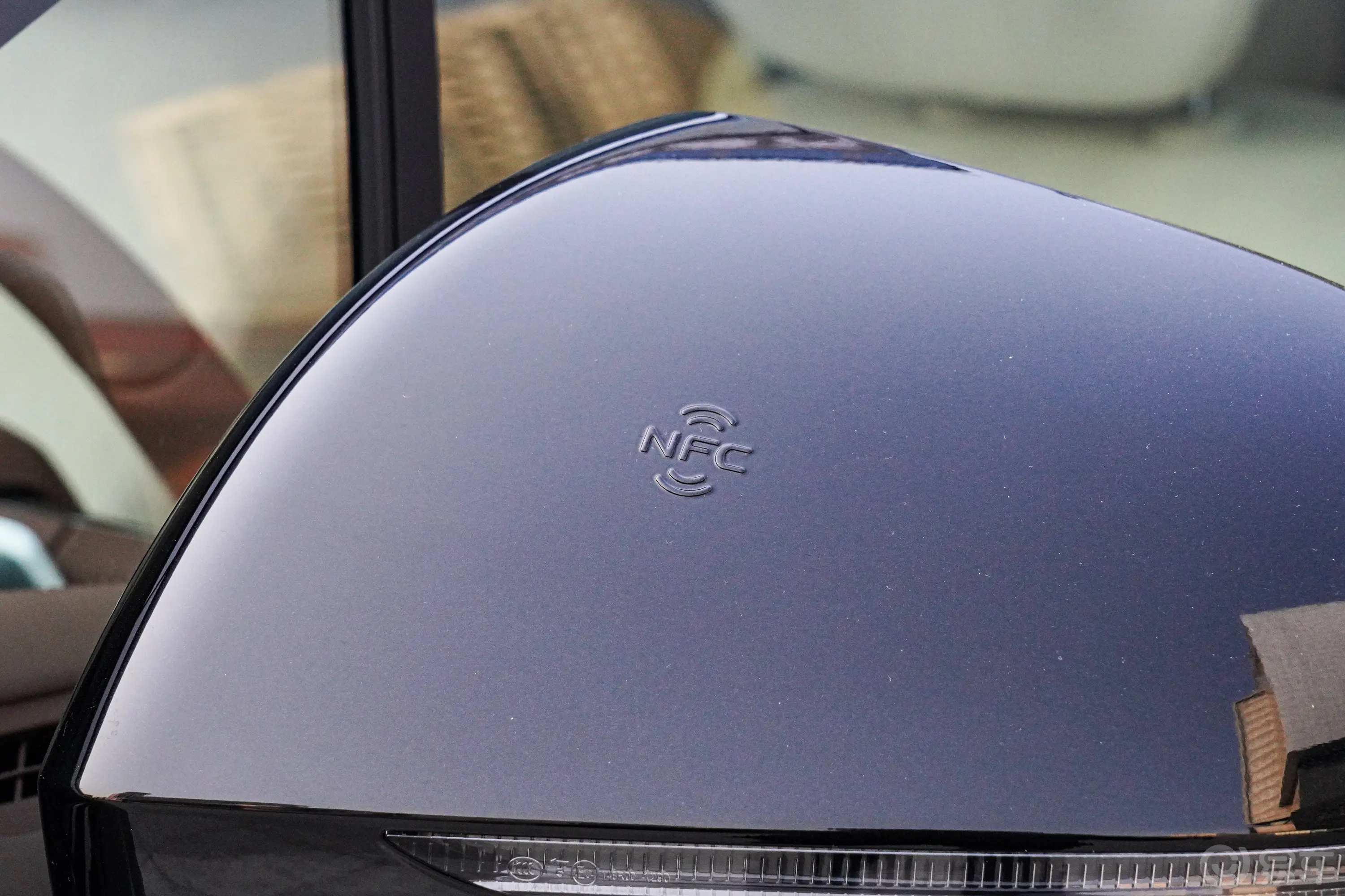 夏DM-i 1.5T 180km 卓越型外观细节