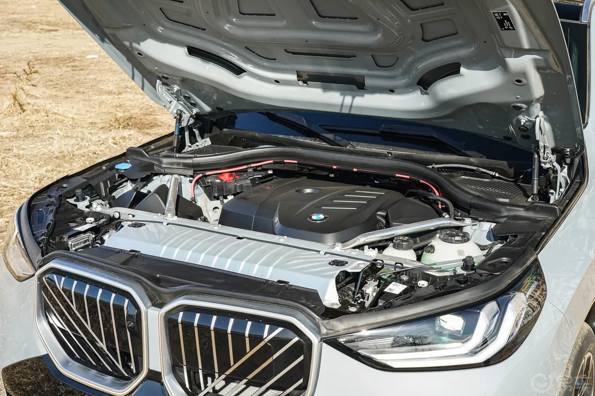 宝马X3xDrive30L 领先型 M运动套装动力底盘