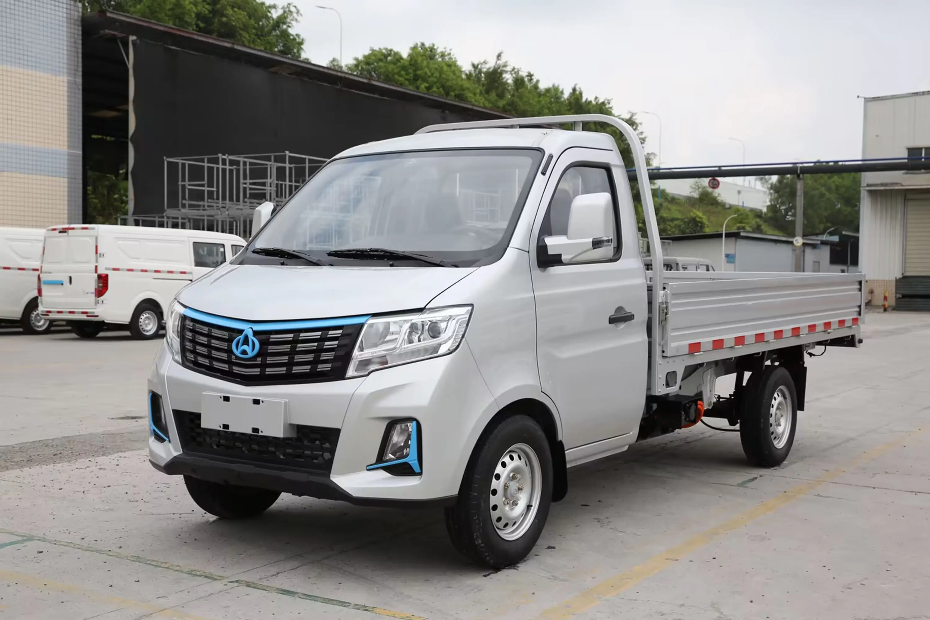 新豹T3 PLUS EV