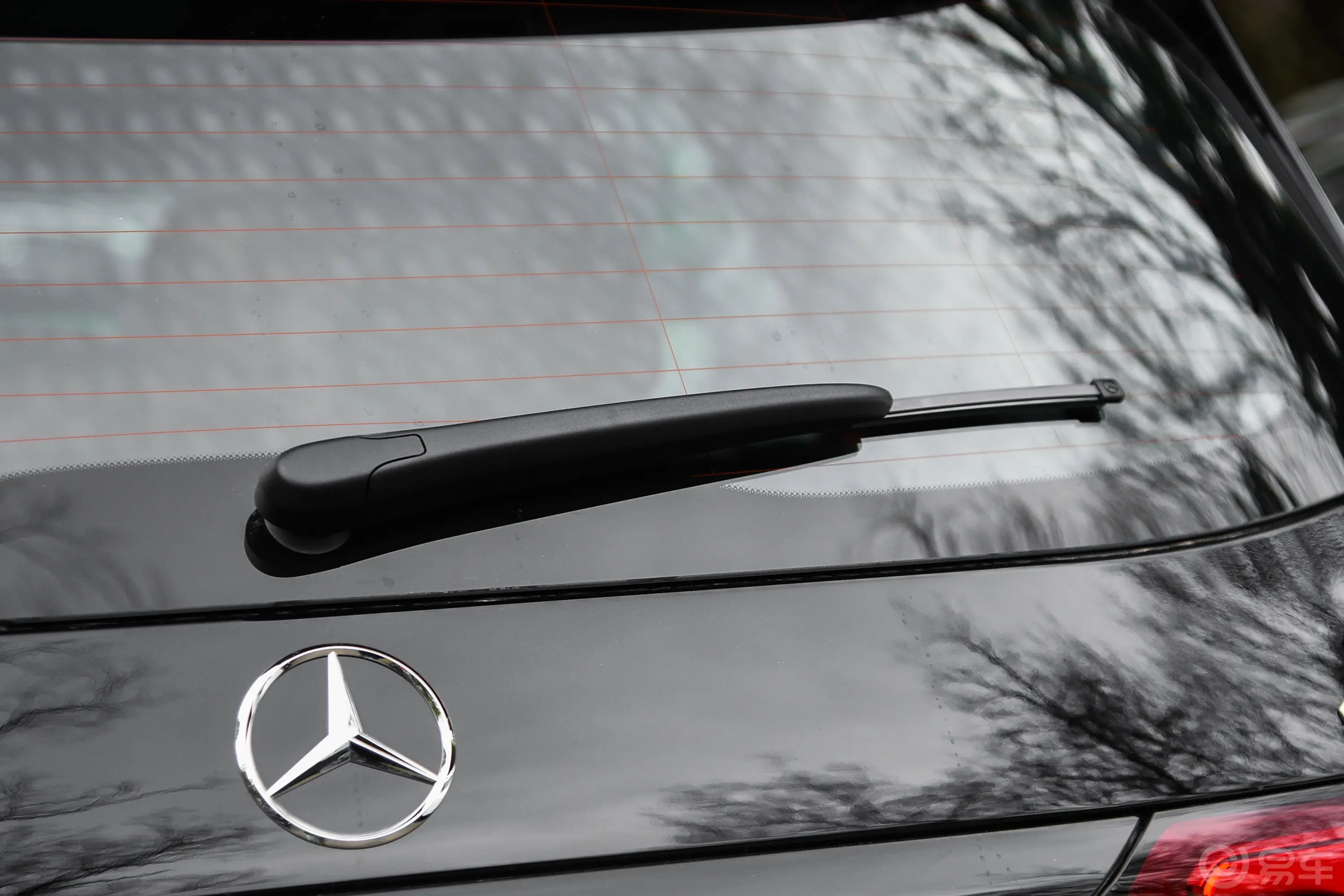 奔驰GLC改款 GLC 260 L 4MATIC 动感型 5座外观细节