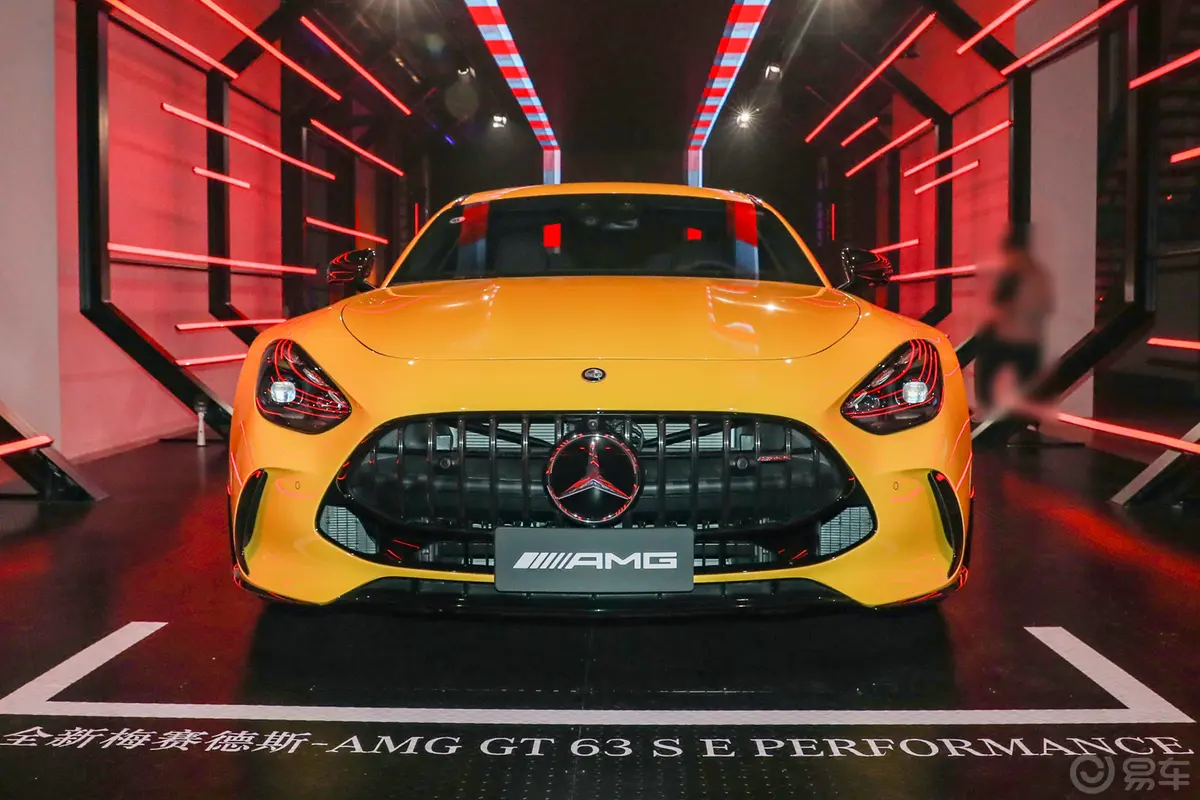 奔驰GT AMG新能源AMG GT 63 S E Performance正前水平