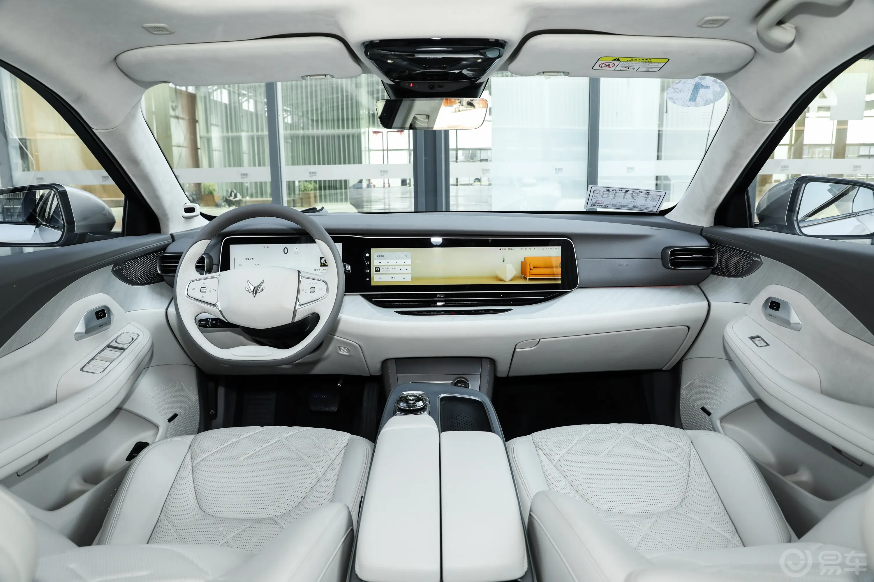 极狐 阿尔法S6735km 限定版 电机175kW内饰全景正拍