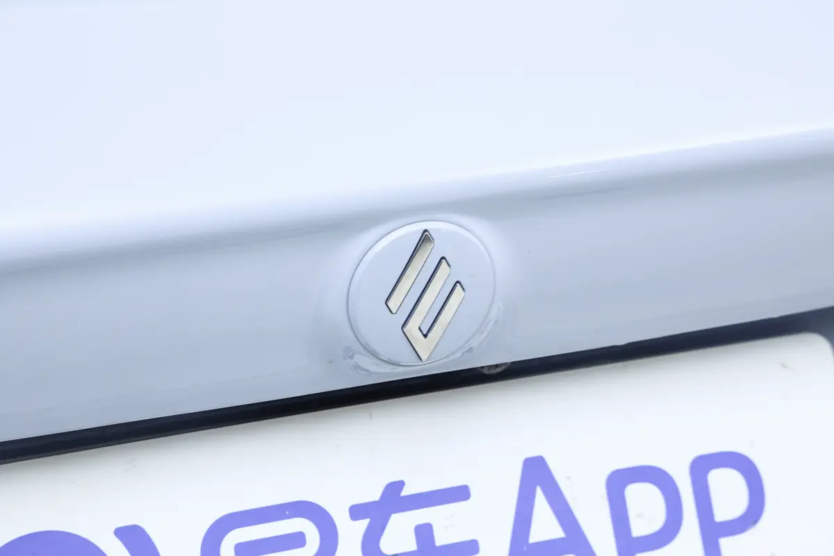 易至EV3PLUS 330km 豪华版外观细节