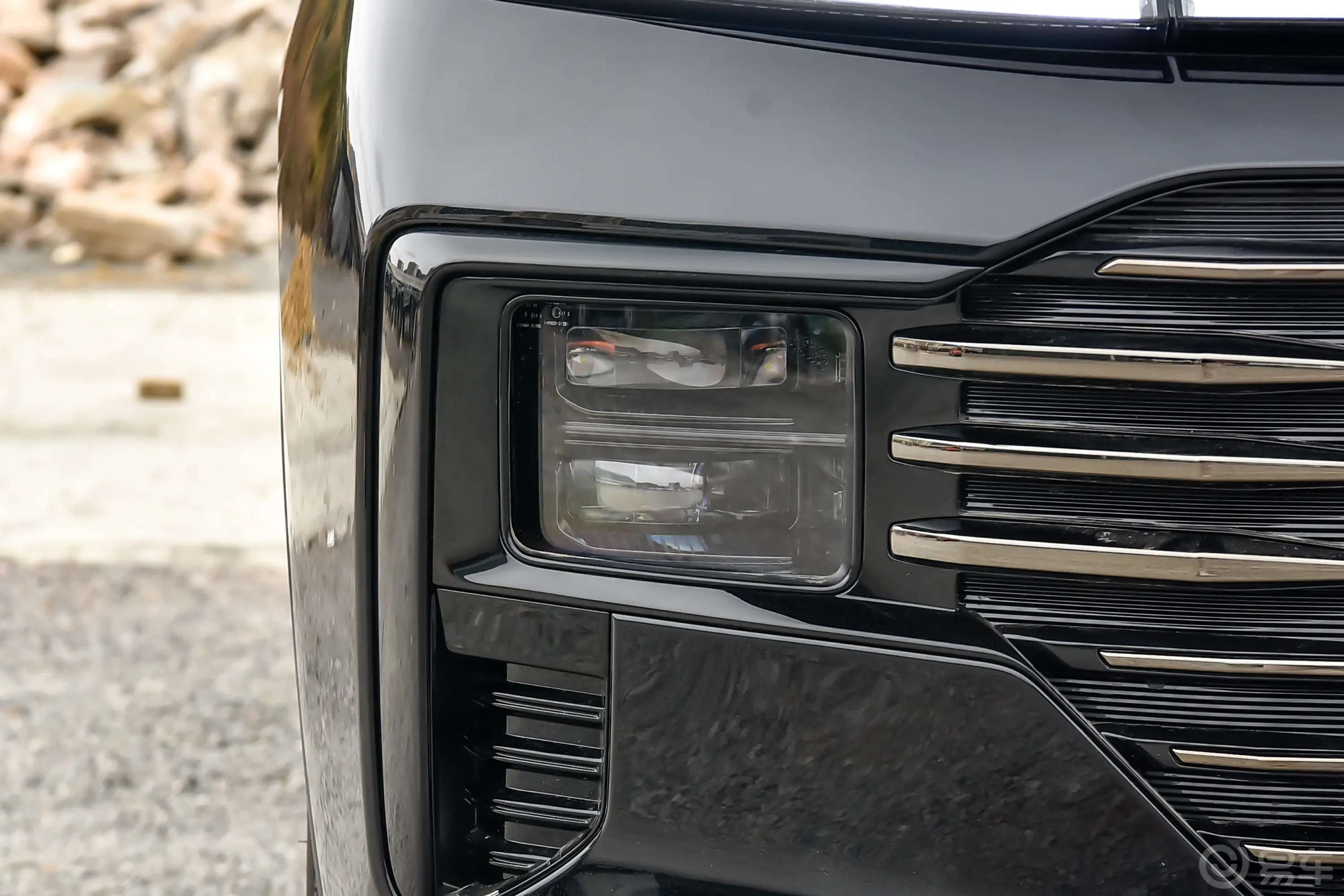 捷途X70 PLUS C-DM1.5T 120km 豪华版 7座外观灯组