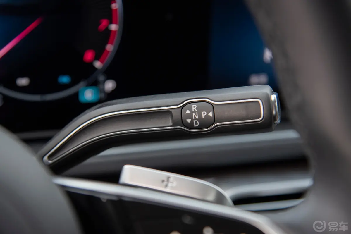 奔驰GLE改款 GLE 350 4MATIC 动感型换挡装置