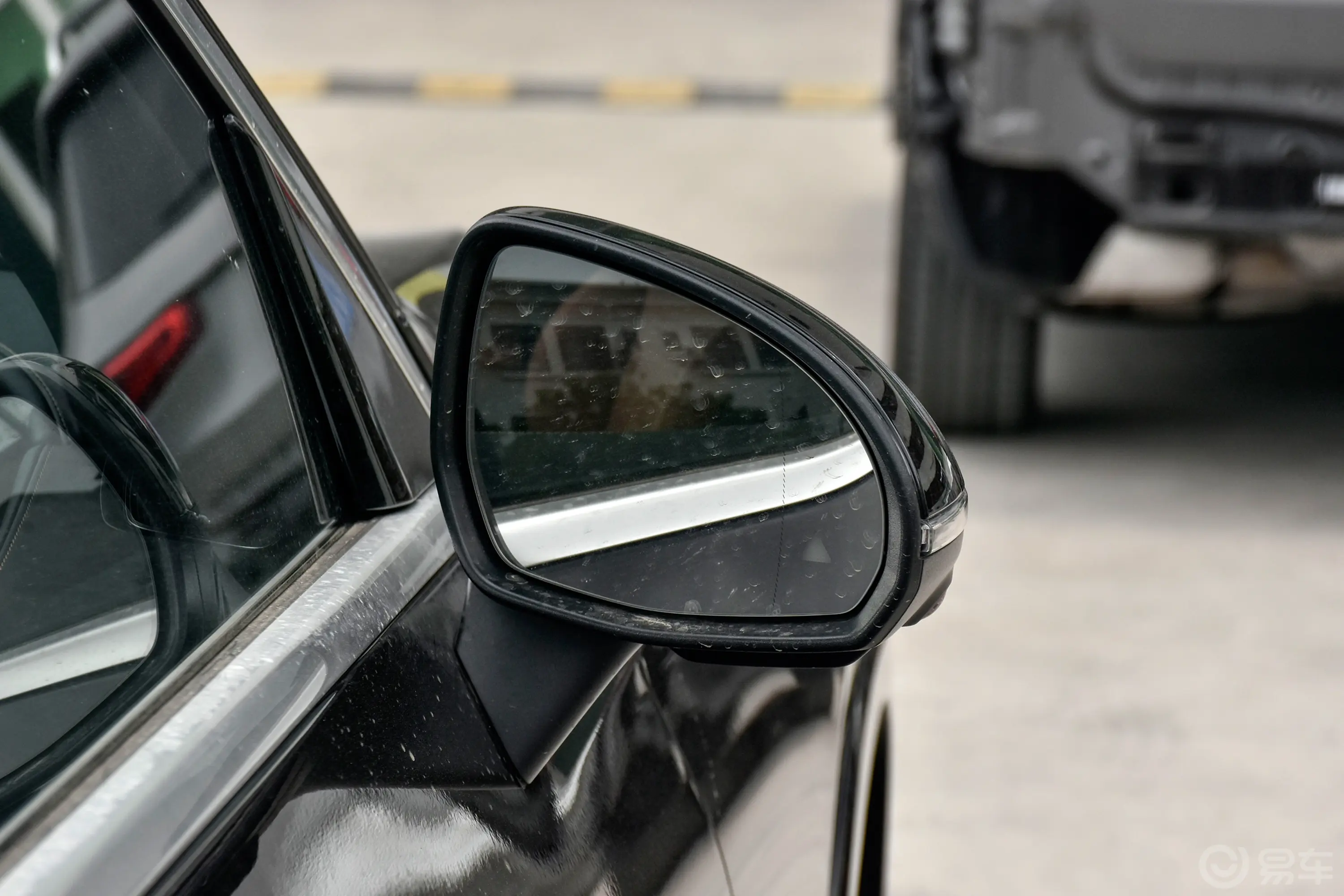 奔驰GLC改款 GLC 300 L 4MATIC 豪华型 7座外观细节