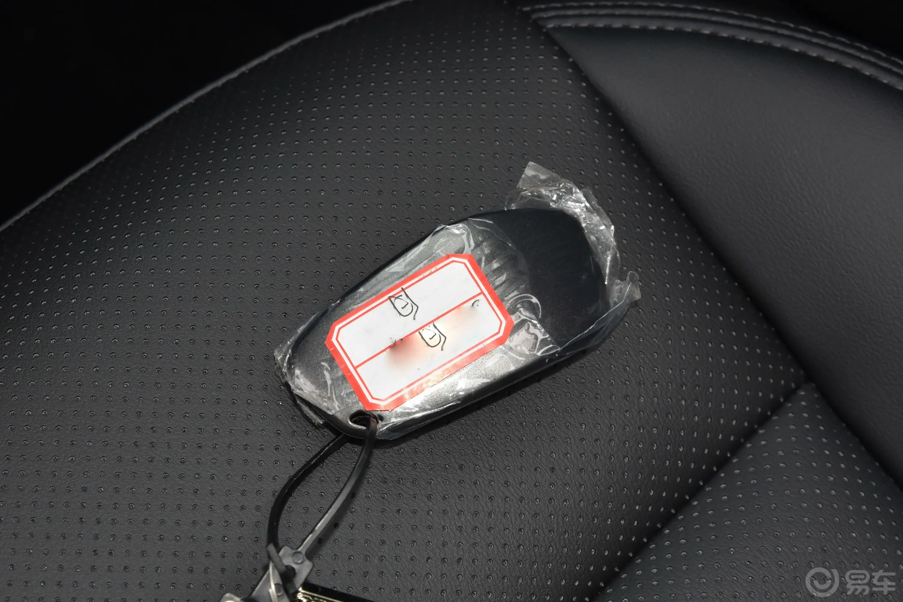 哈弗枭龙MAX1.5L 110km Pro主驾驶位
