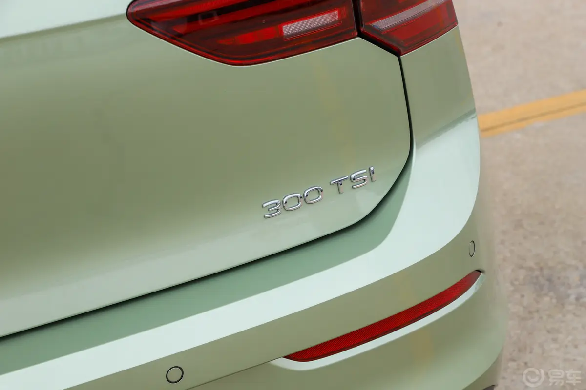 高尔夫改款 300TSI Pro外观细节