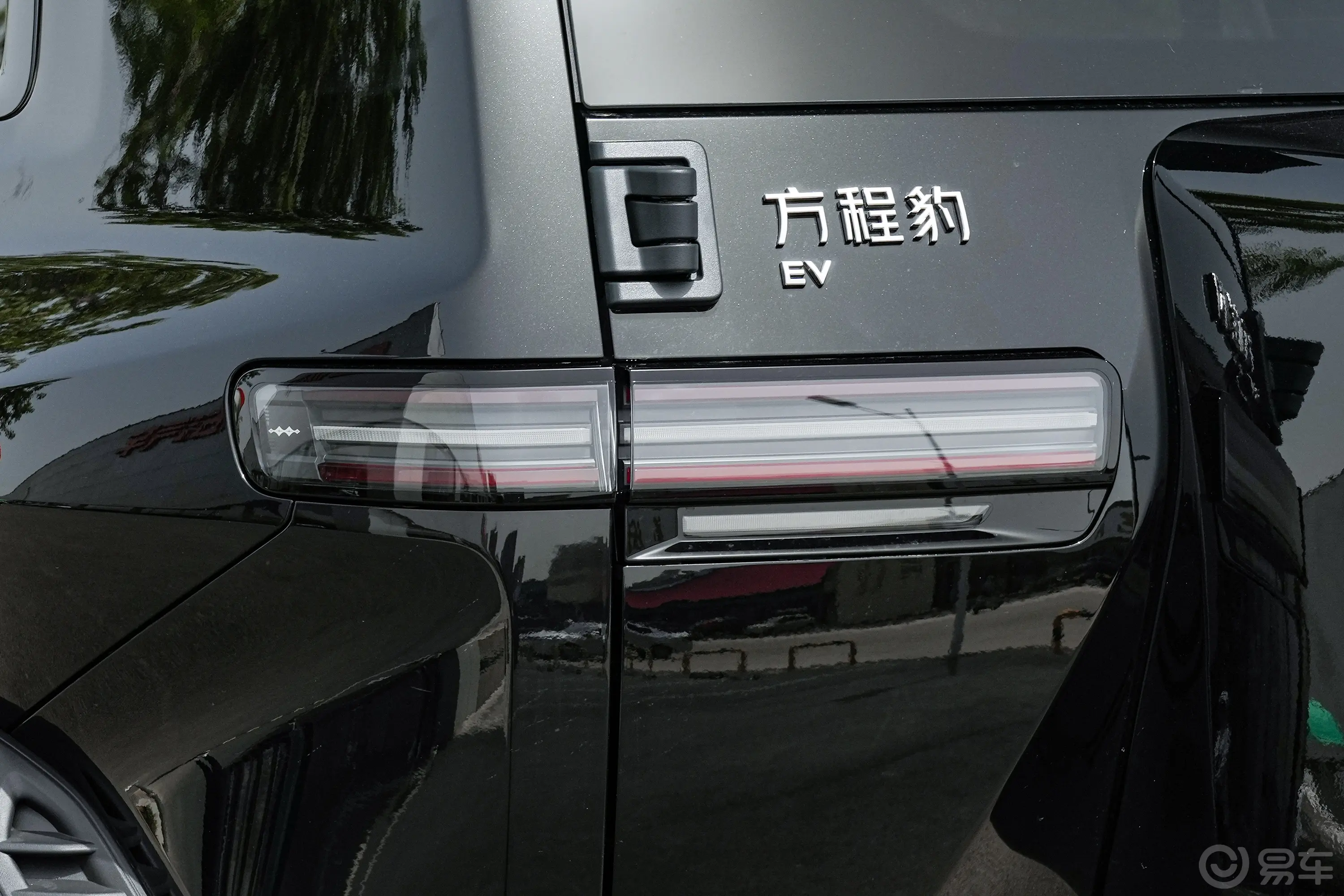 钛3501km 后驱智驾Max版外观灯组