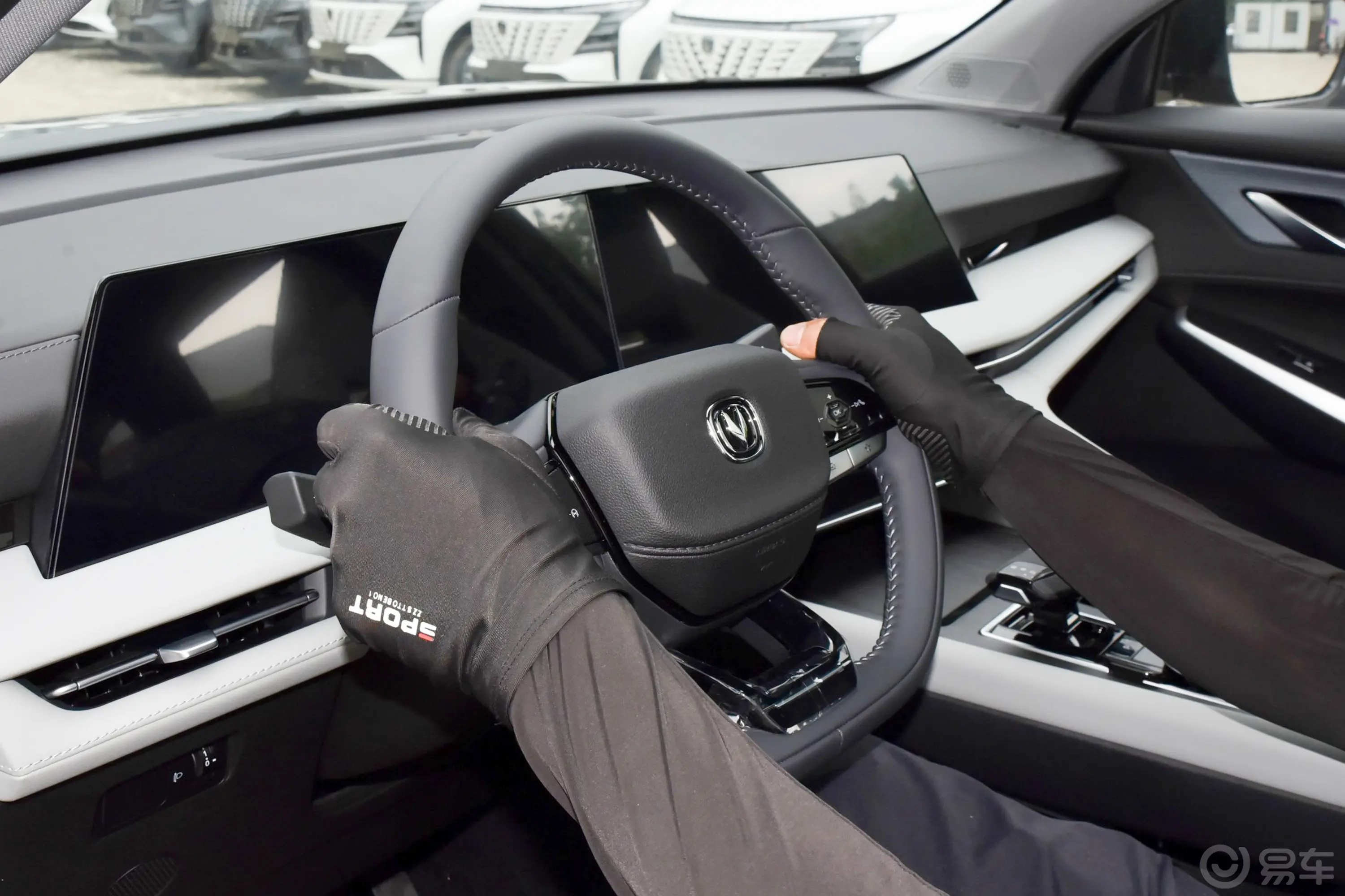 长安CS75PLUS第三代 冠军版 1.5T 智驾劲领型主驾驶位