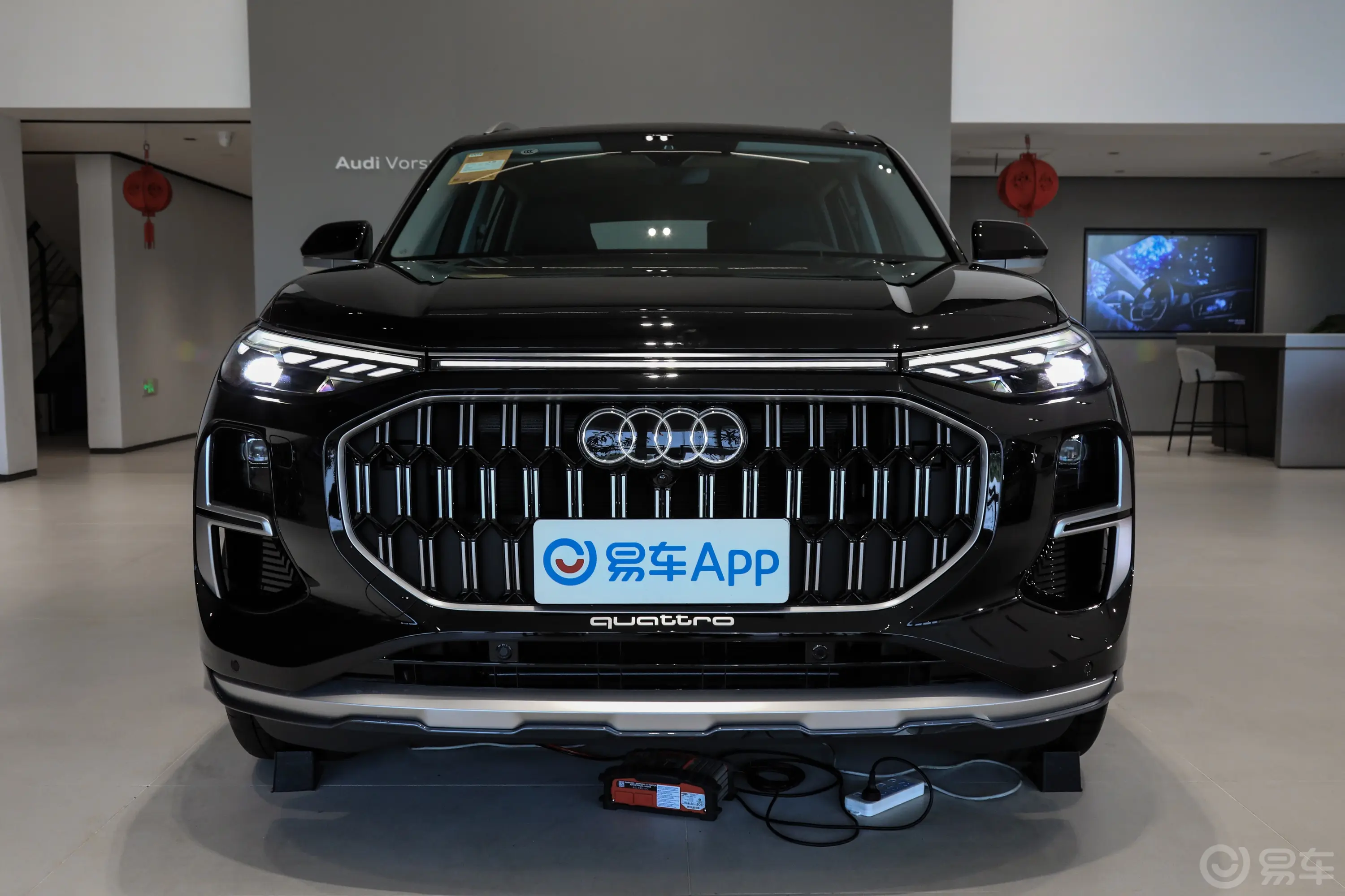 奥迪Q640 TFSI quattro 纪念版 7座外观灯组